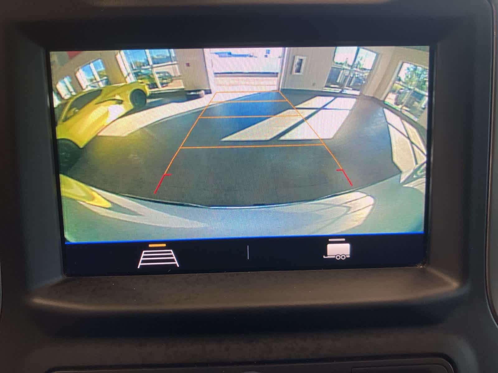 Thumbnail: 2020 Chevrolet Silverado 1500 - 19