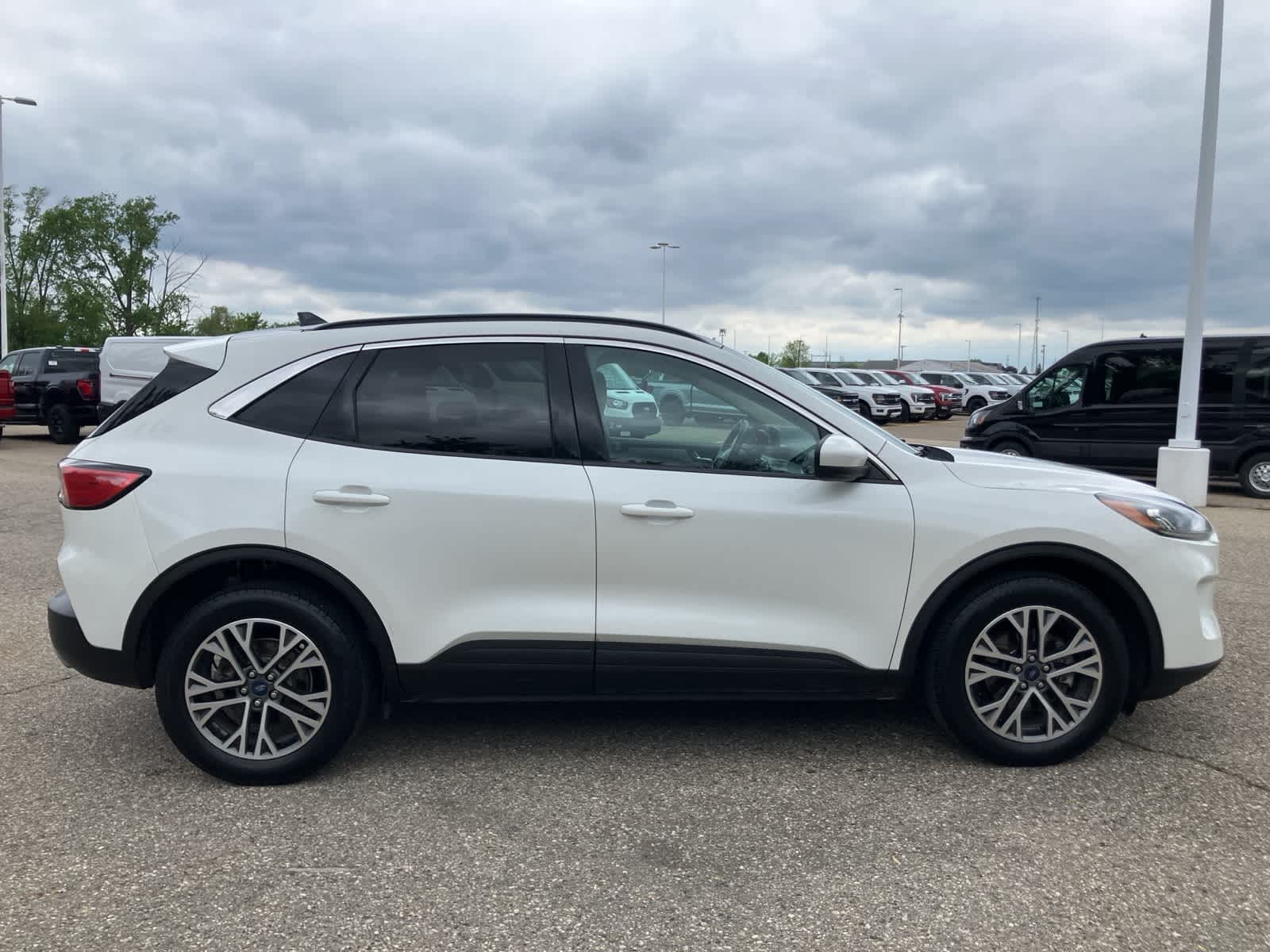 2020 Ford Escape SEL 4
