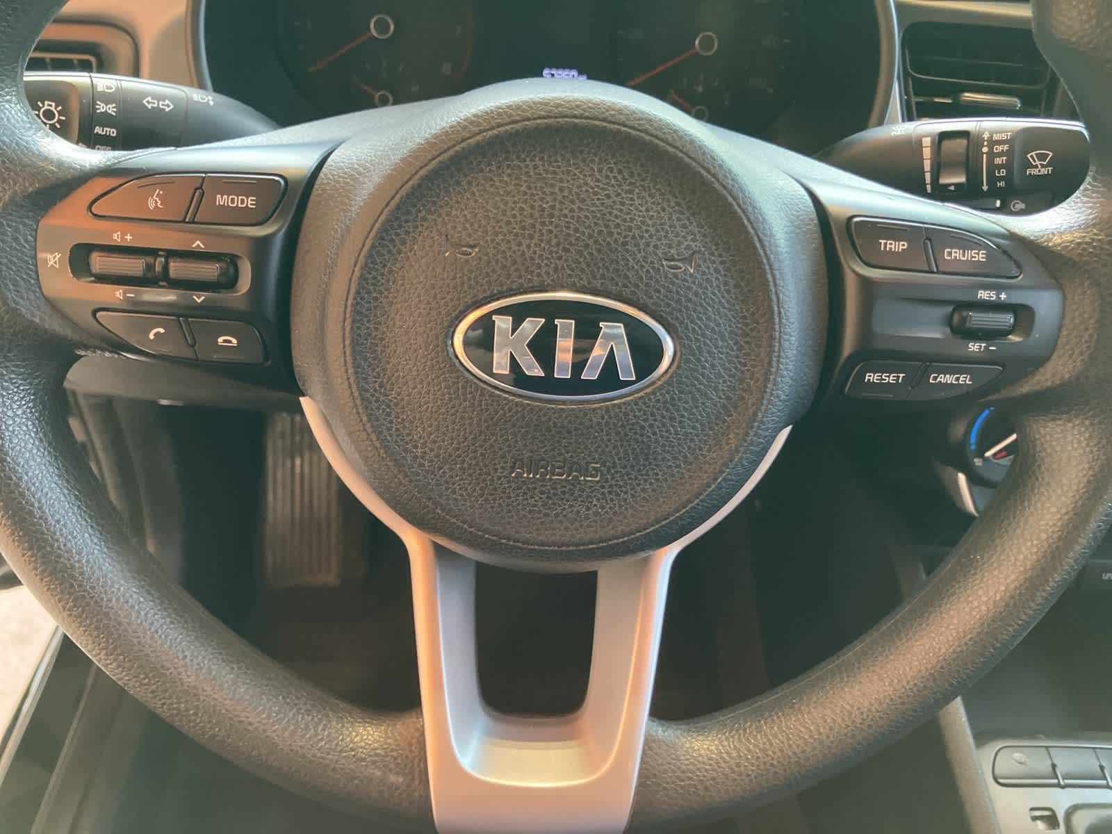 Thumbnail: 2021 Kia Rio - 13