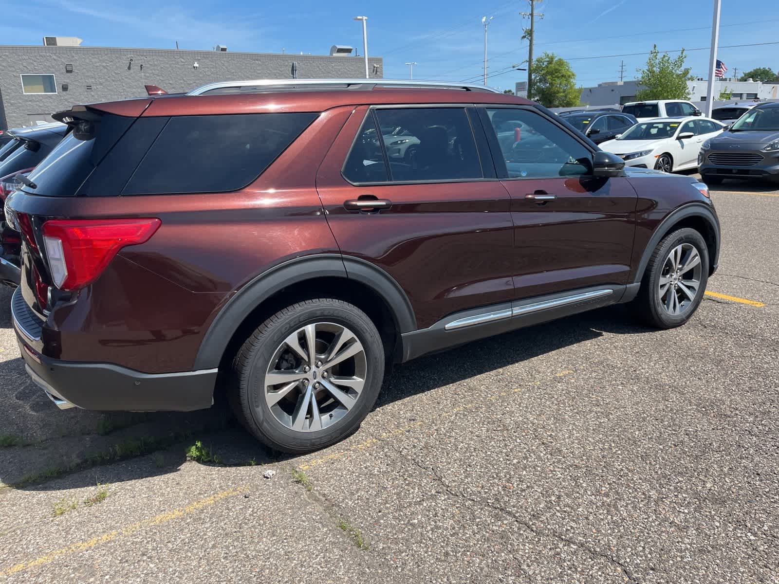 Thumbnail: 2020 Ford Explorer - 13