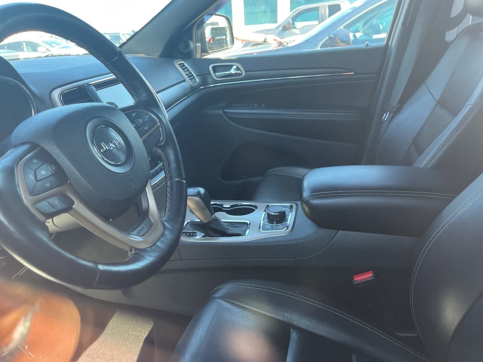 Thumbnail: 2017 Jeep Grand Cherokee - 24