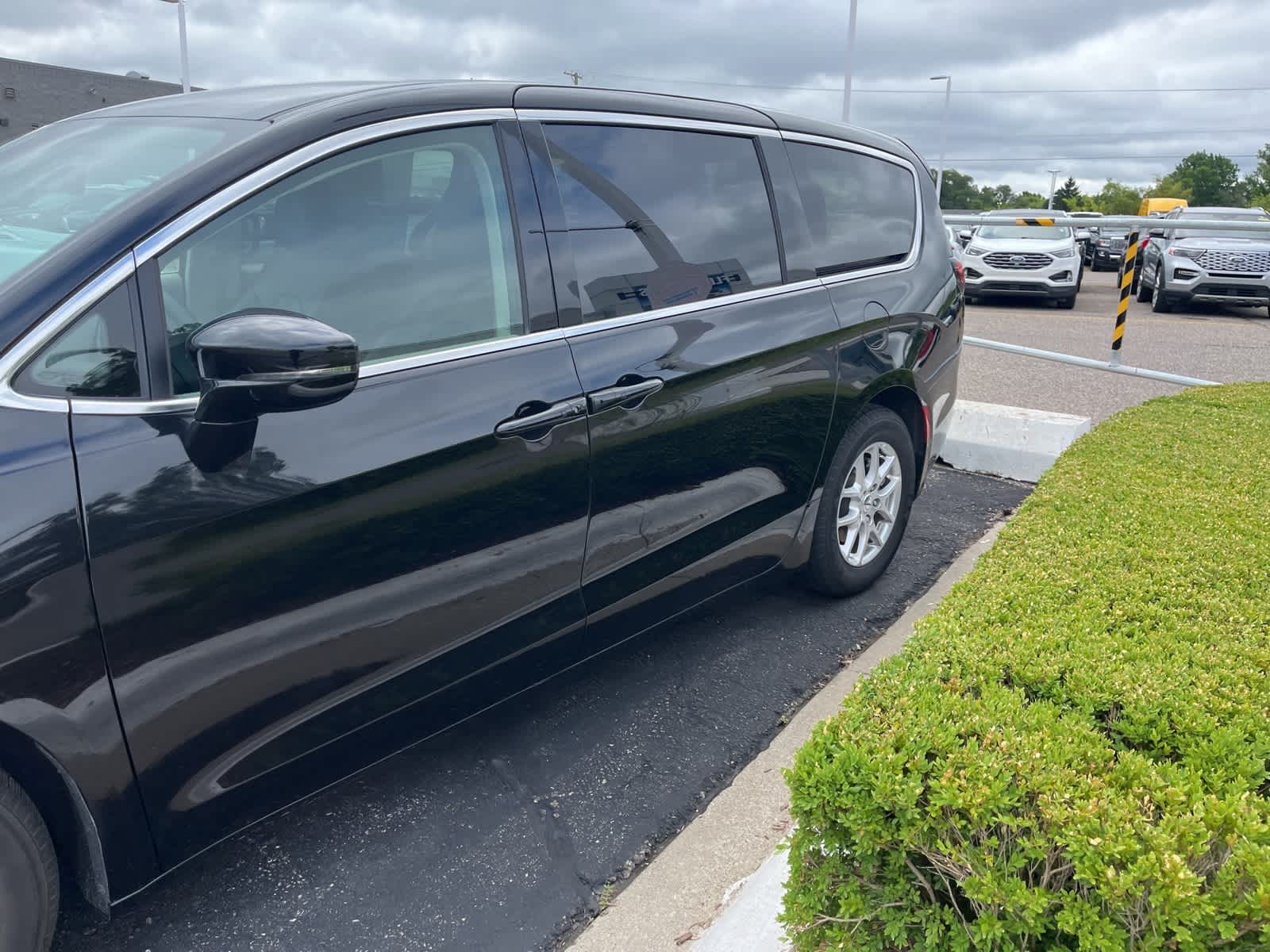 Thumbnail: 2024 Chrysler Pacifica - 5