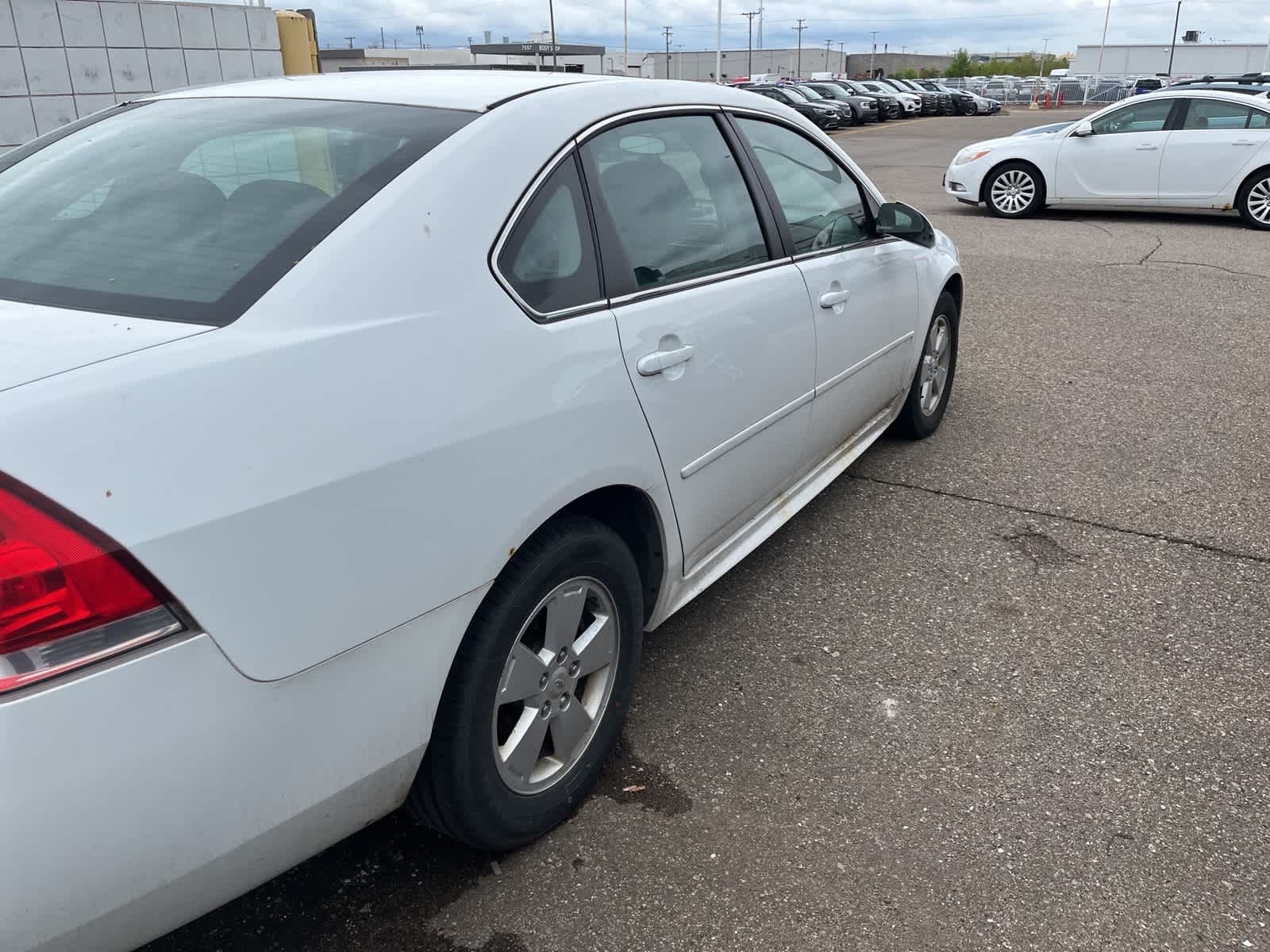 Thumbnail: 2011 Chevrolet Impala - 6