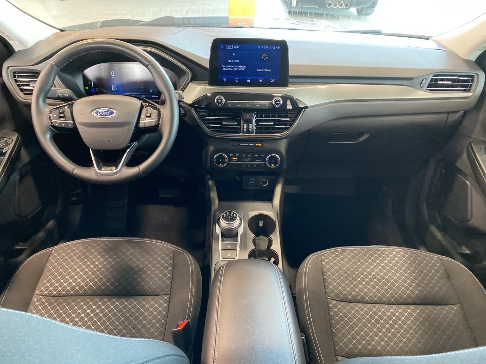 Thumbnail: 2023 Ford Escape - 14