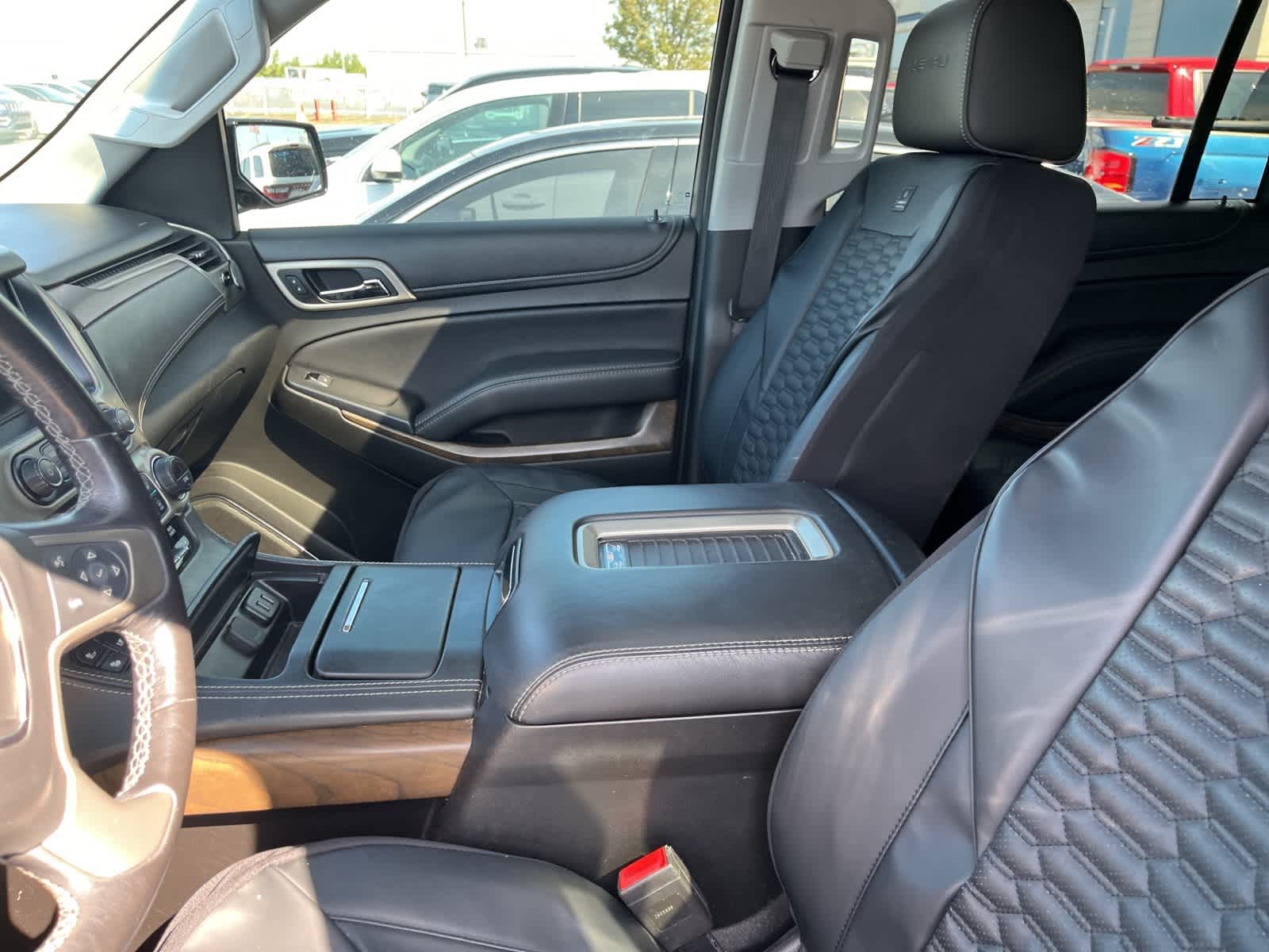 Thumbnail: 2018 GMC Yukon XL - 26