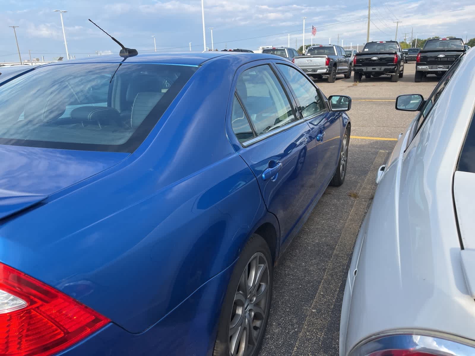 Thumbnail: 2011 Ford Fusion - 14