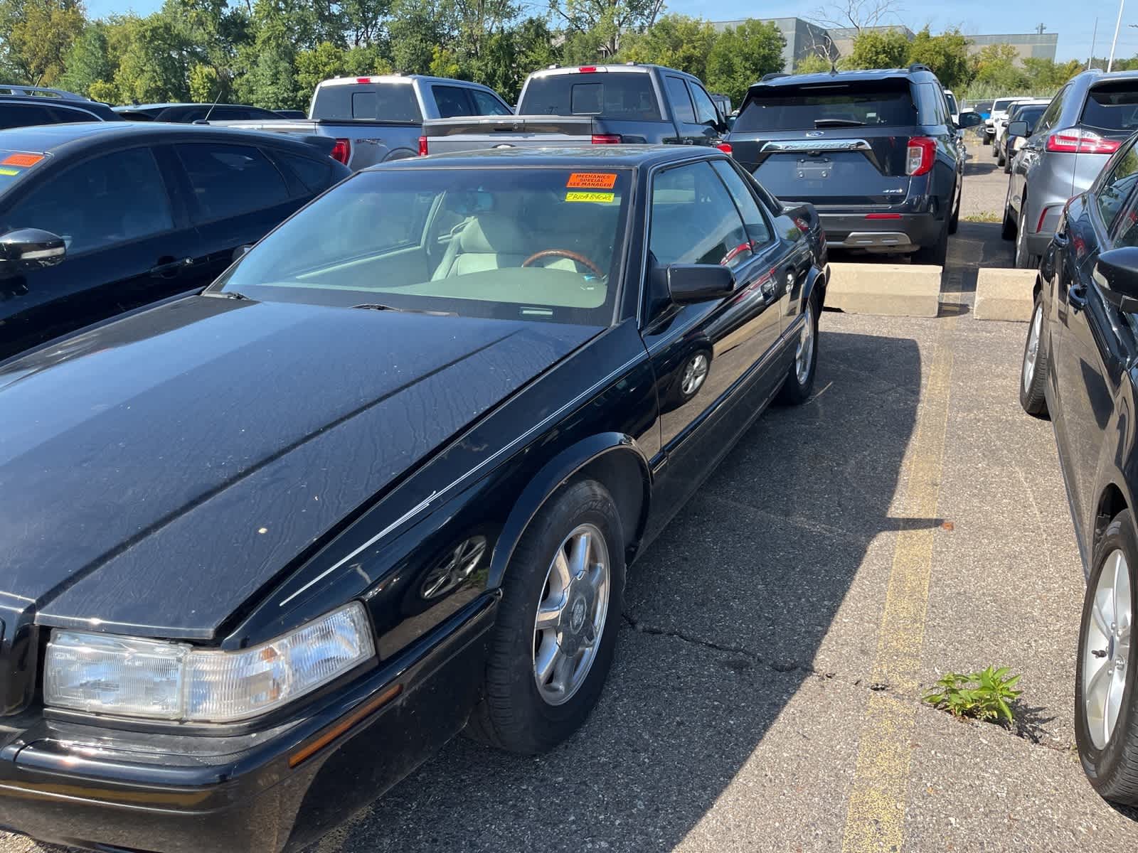 Thumbnail: 2002 Cadillac Eldorado - 6