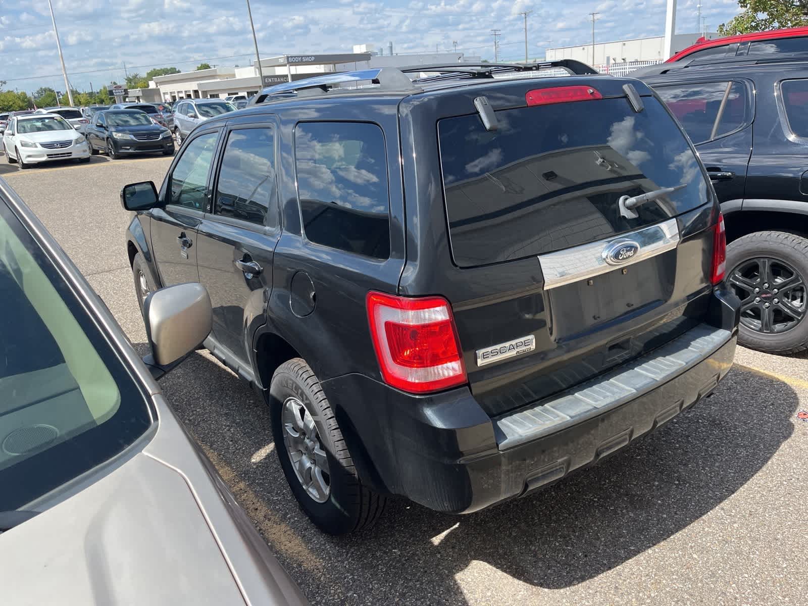 Thumbnail: 2011 Ford Escape - 9
