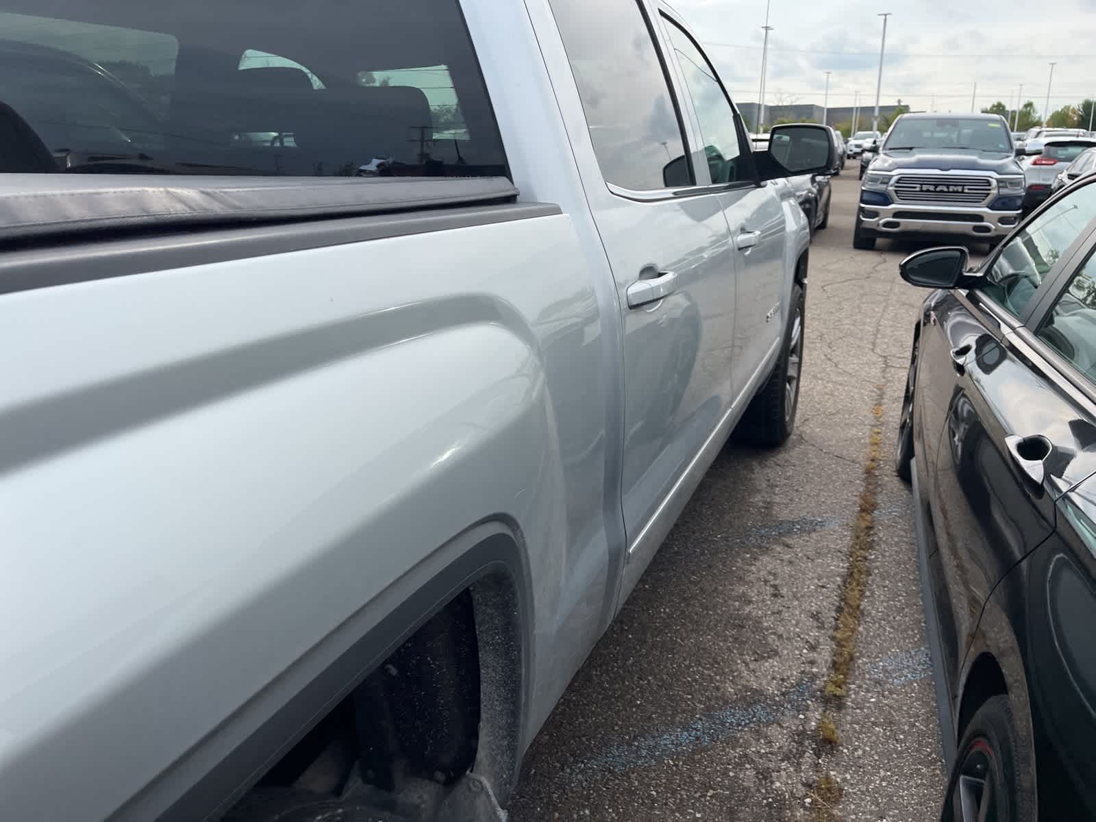 Thumbnail: 2015 GMC Sierra 1500 - 15