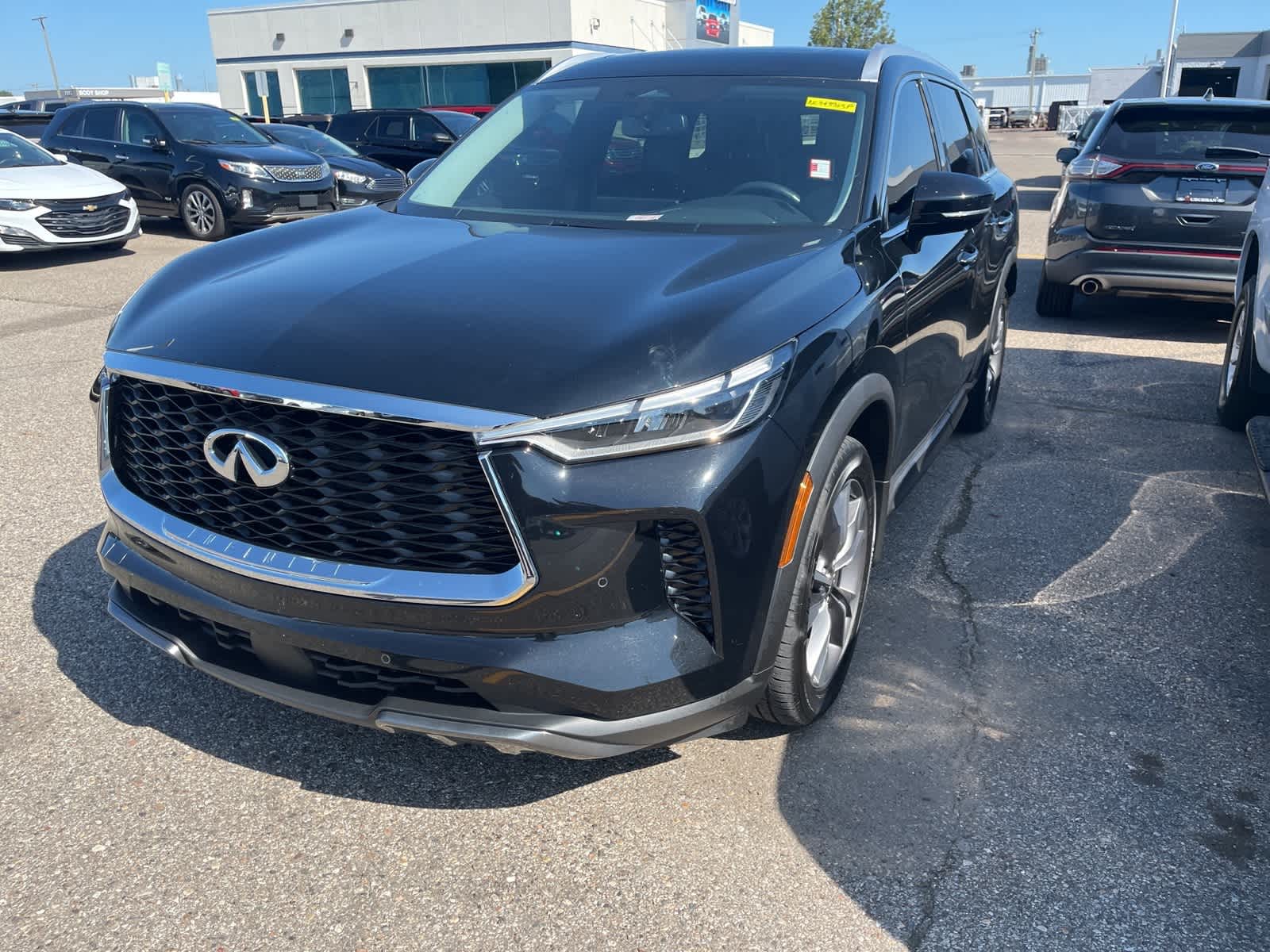 Thumbnail: 2022 INFINITI QX60 - 2