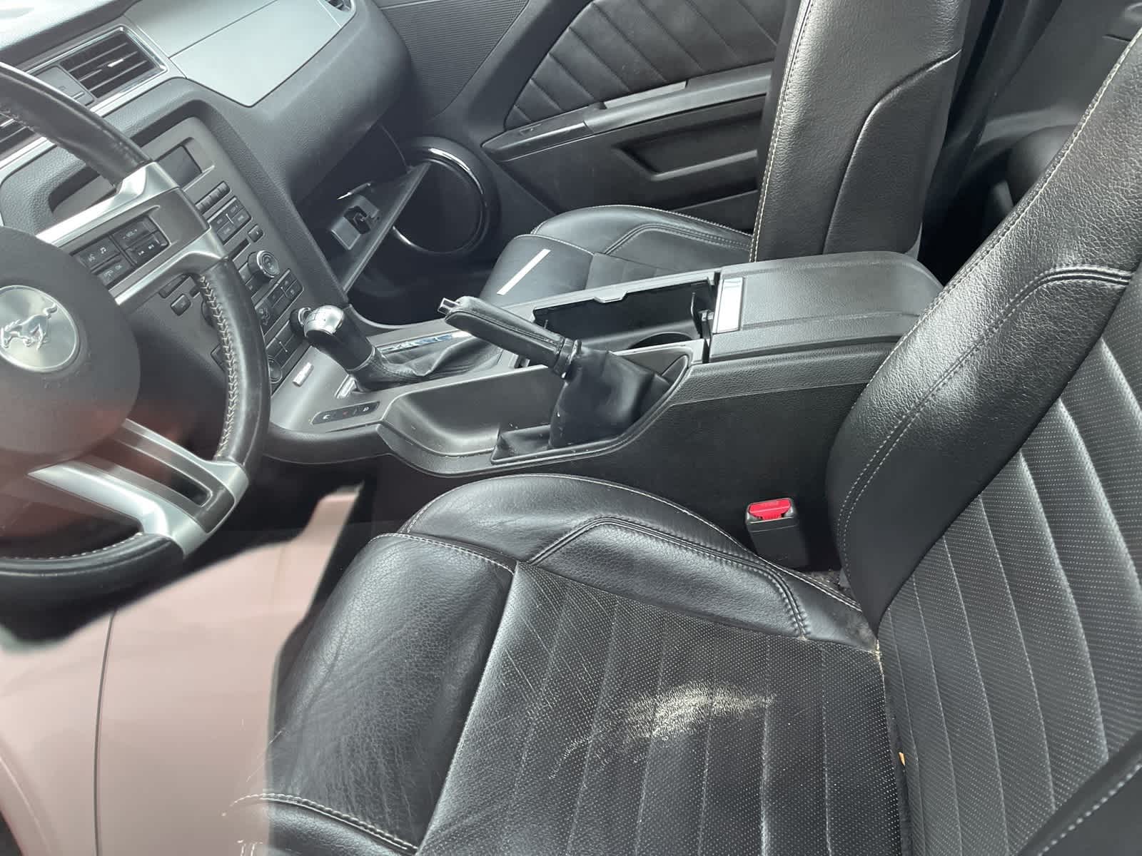 Thumbnail: 2010 Ford Mustang - 28