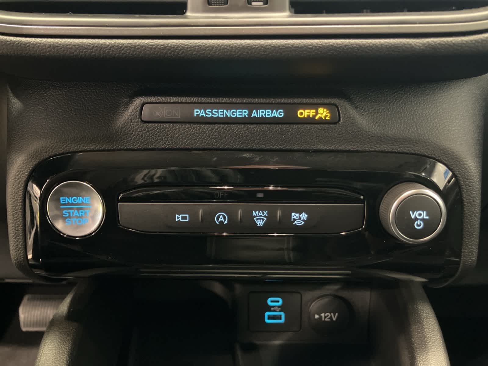 Thumbnail: 2023 Ford Escape - 20