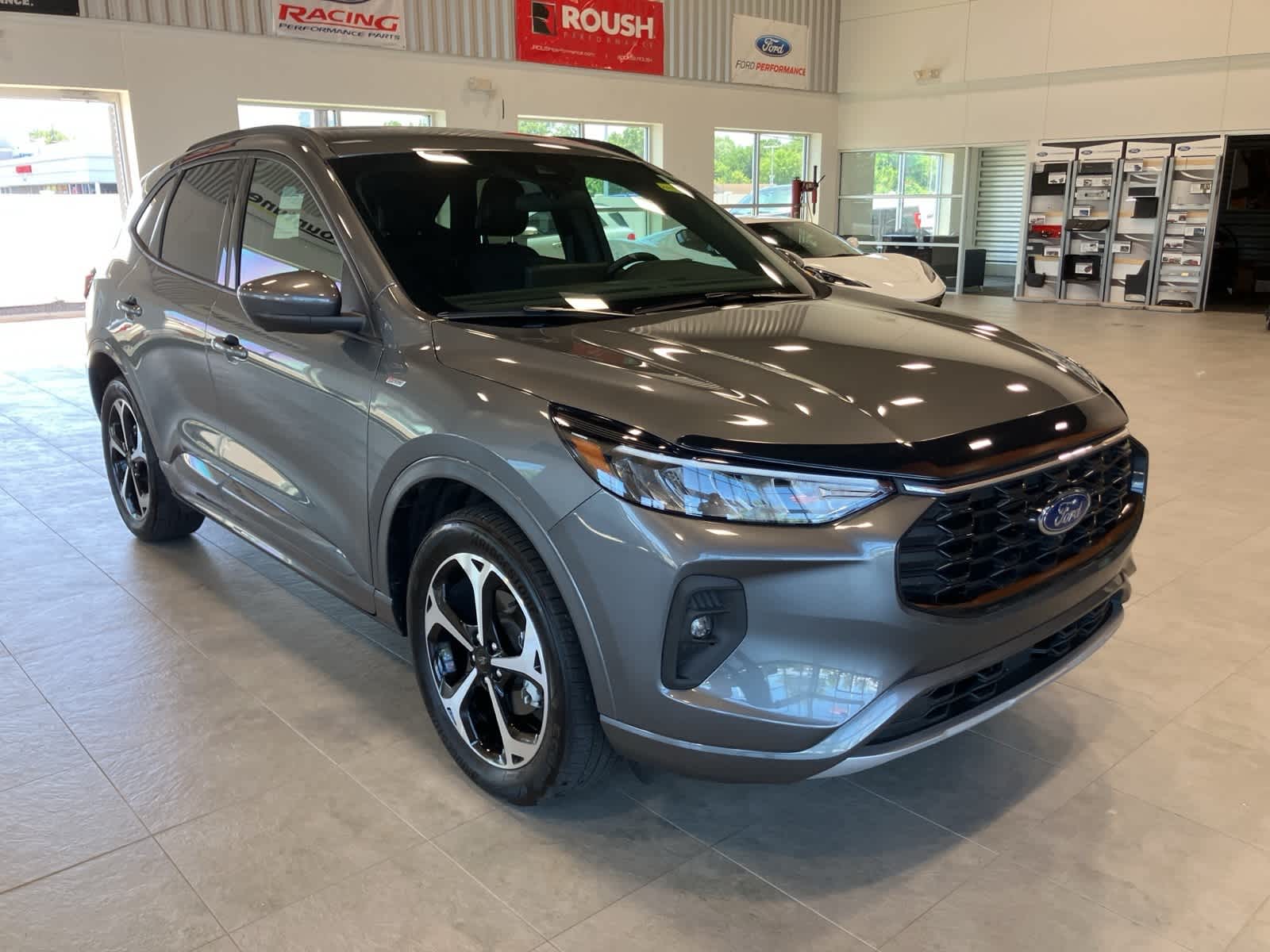 Thumbnail: 2023 Ford Escape - 3