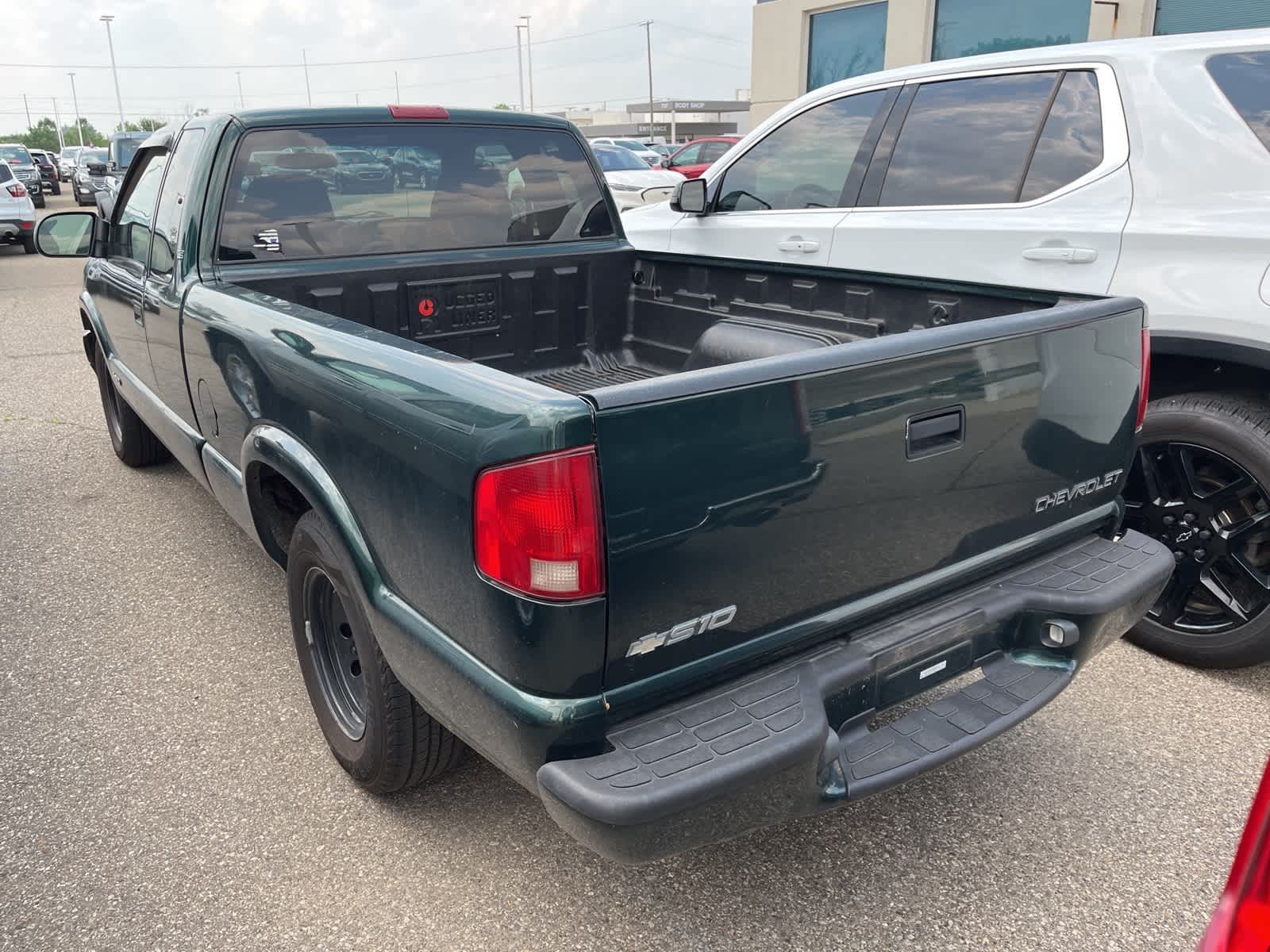 2003 Chevrolet S-10 LS 9
