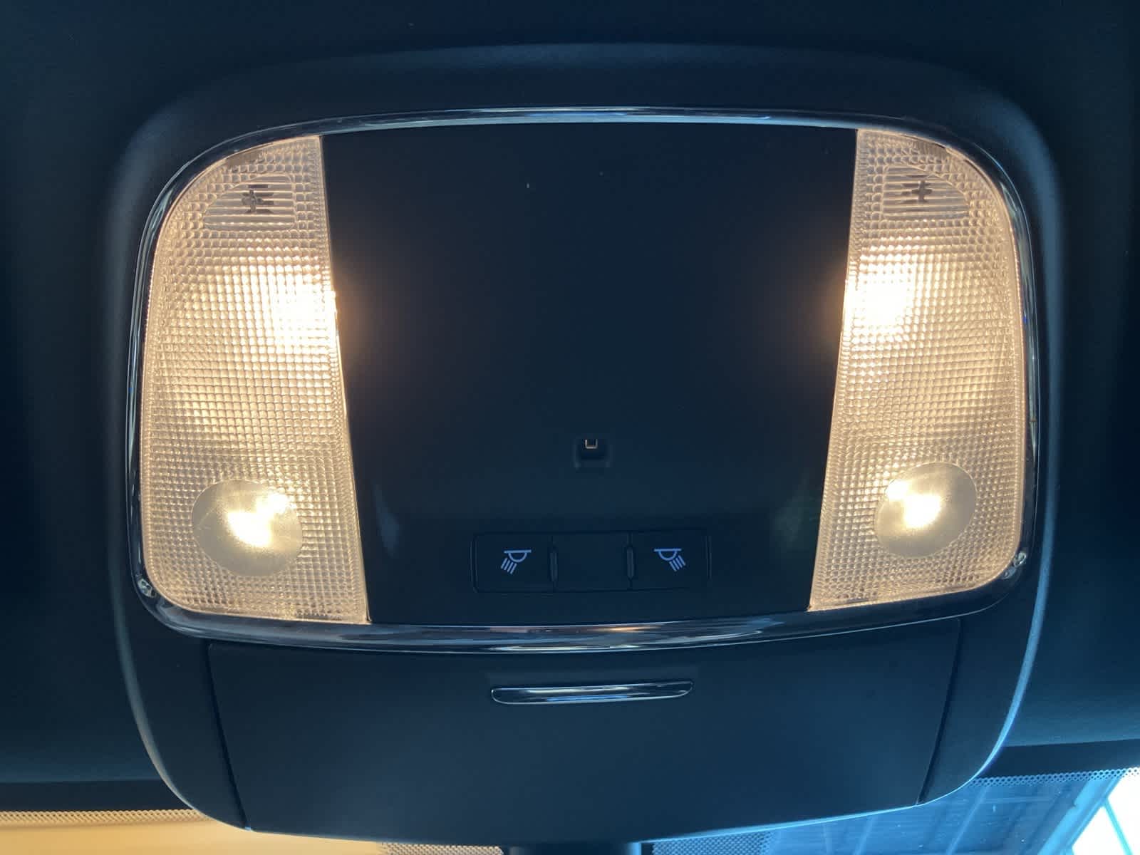 Thumbnail: 2014 Jeep Grand Cherokee - 21