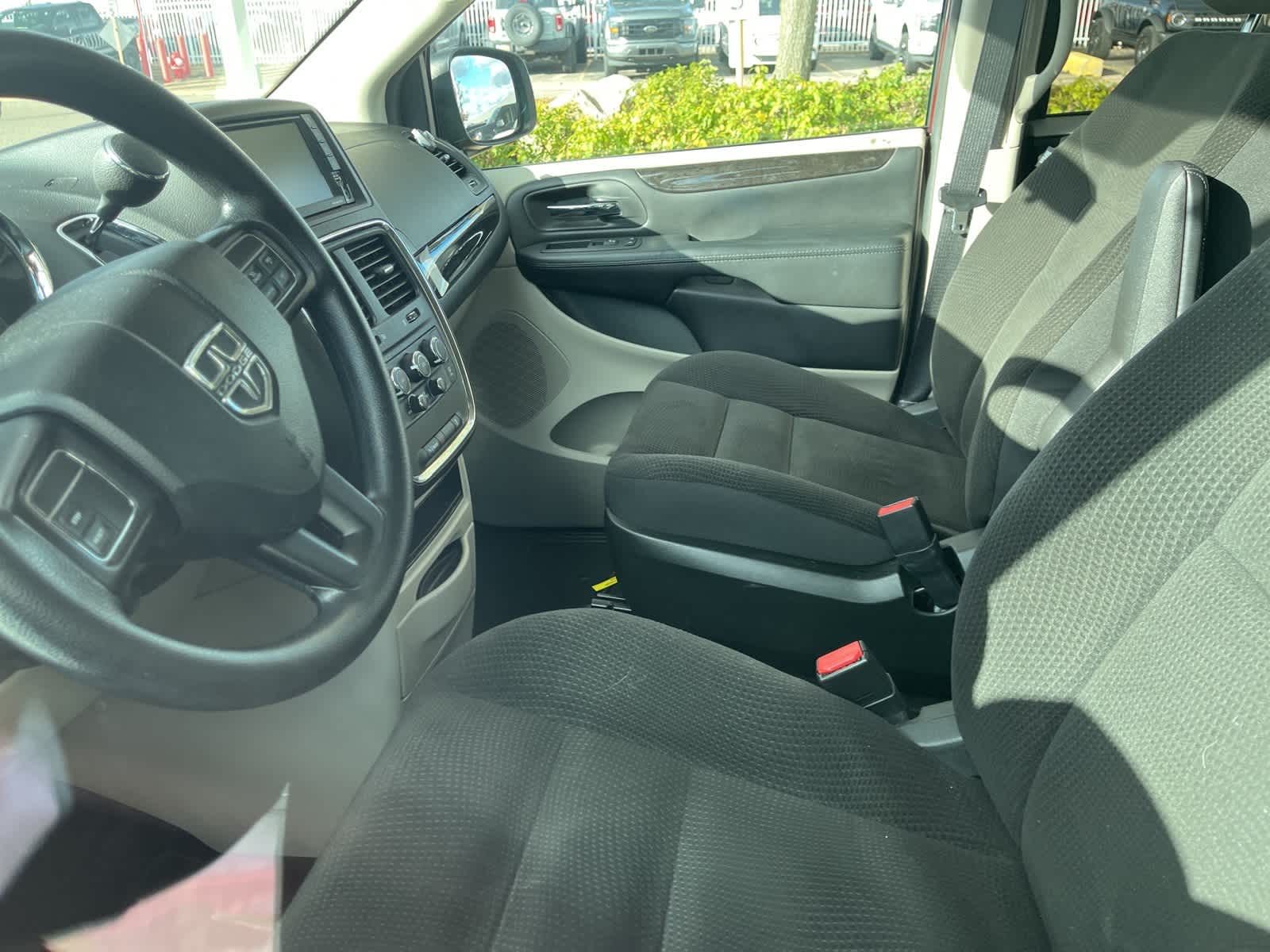 Thumbnail: 2018 Dodge Grand Caravan - 26