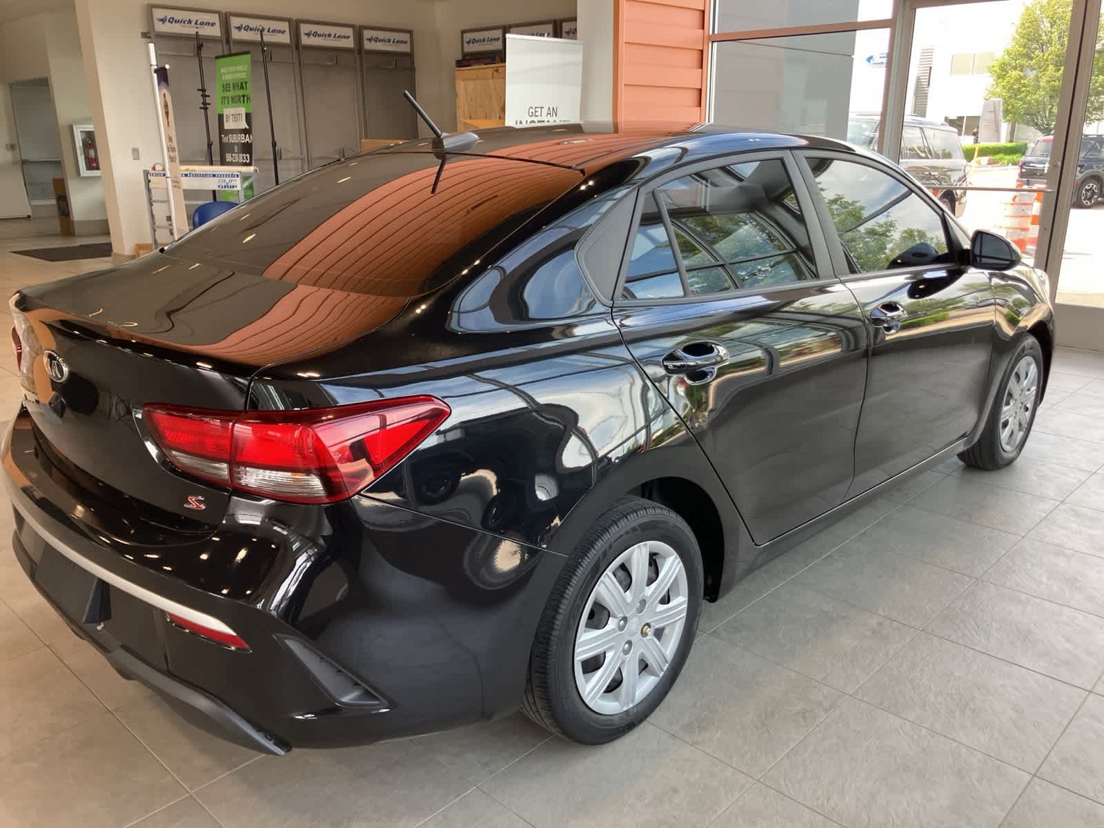 Thumbnail: 2021 Kia Rio - 5