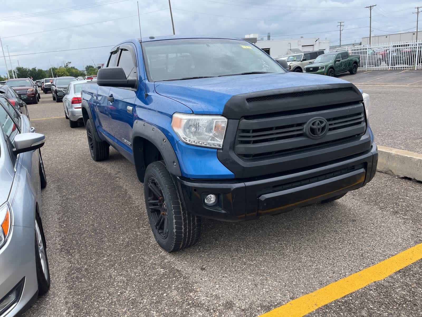 Thumbnail: 2016 Toyota Tundra - 21