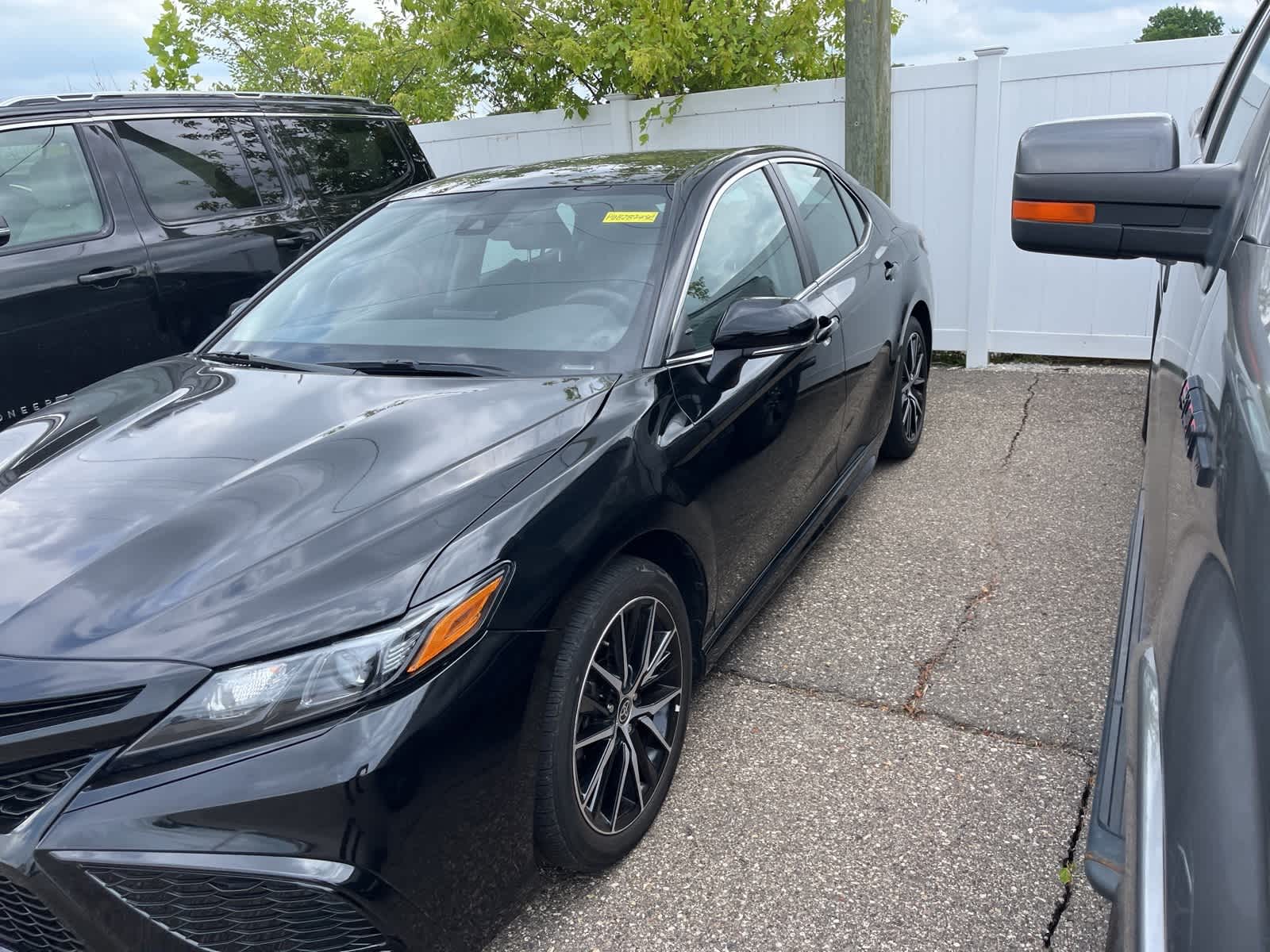Thumbnail: 2023 Toyota Camry - 4