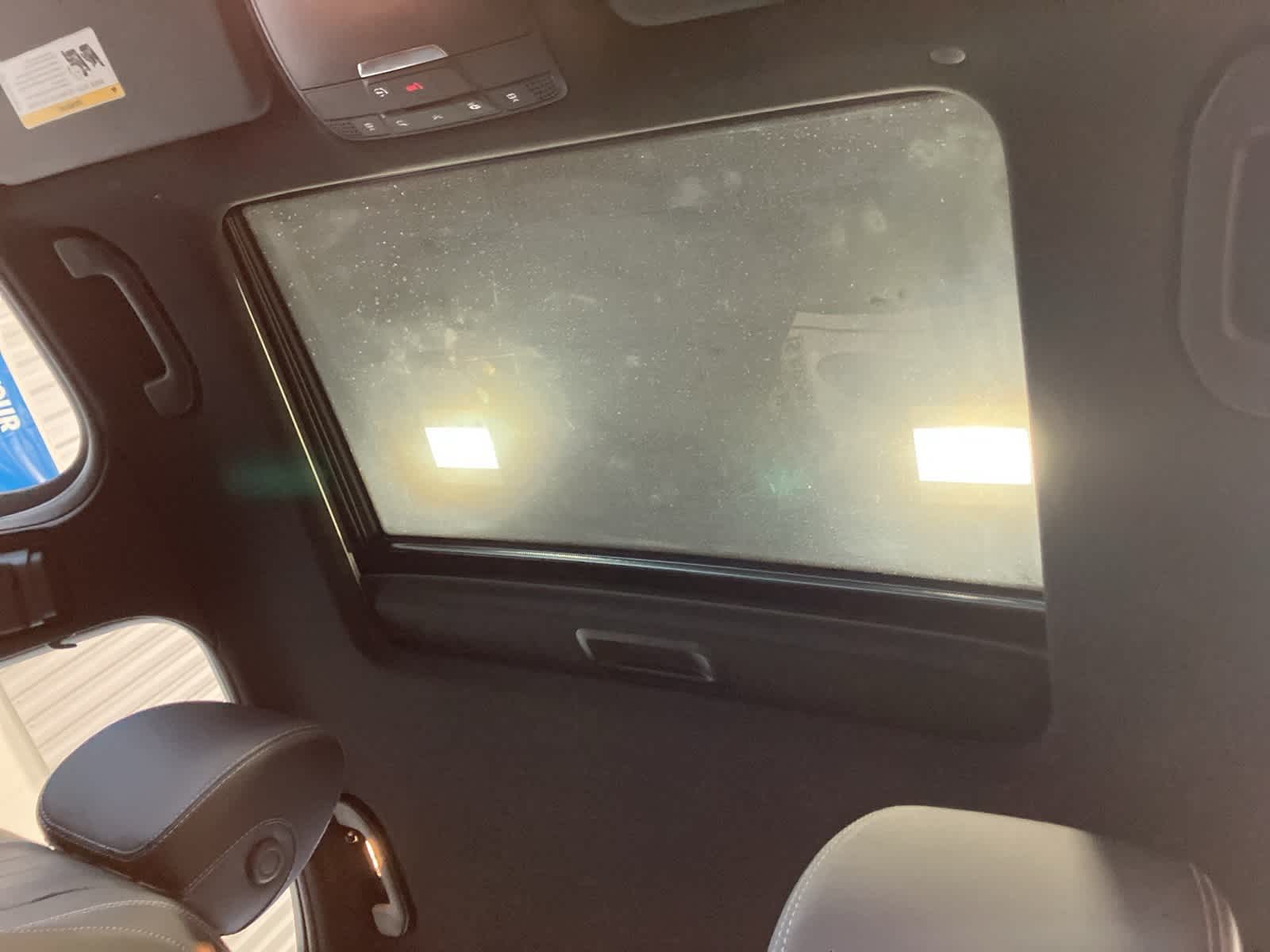 Thumbnail: 2022 Mercedes-Benz E-Class - 11