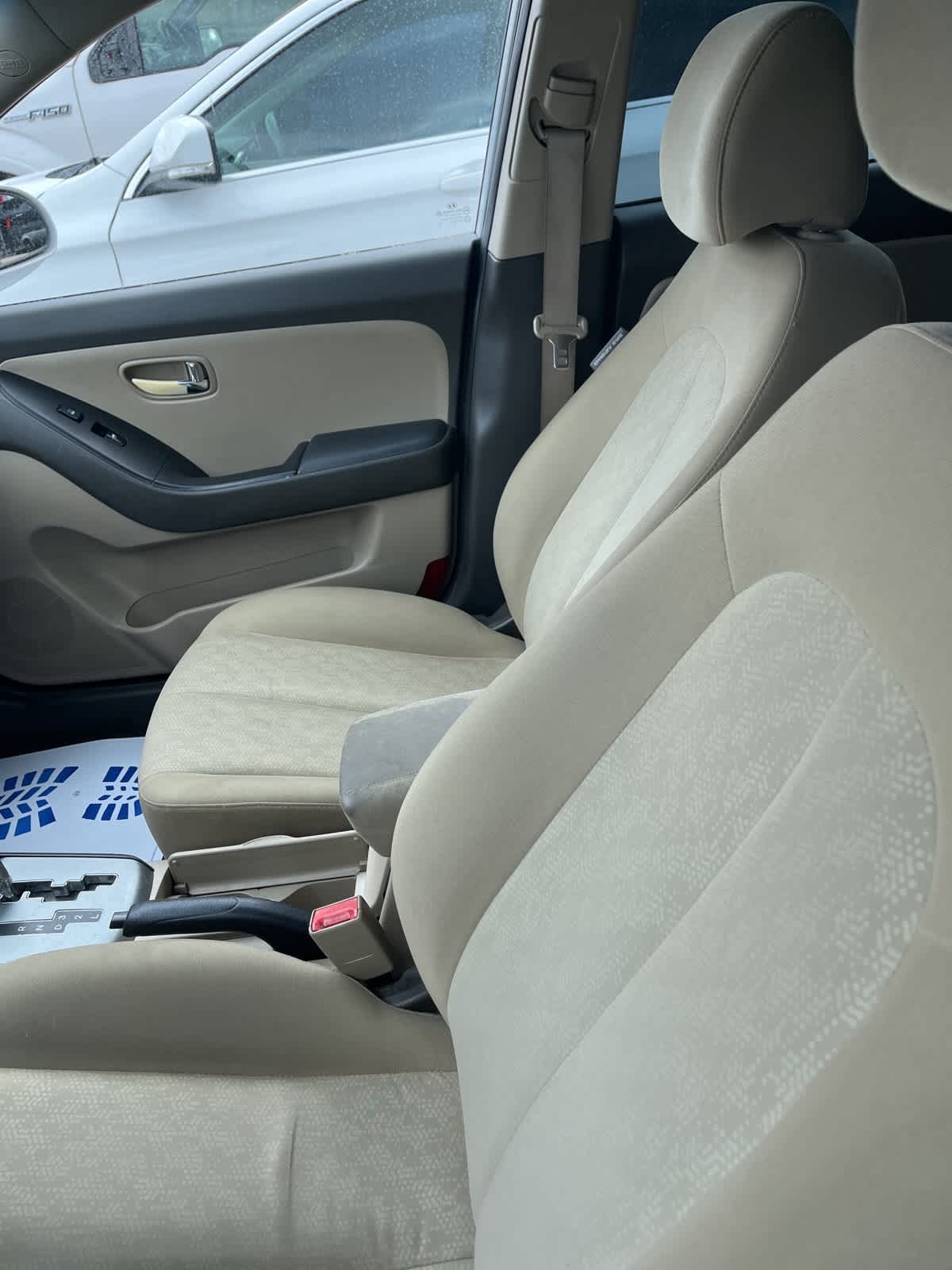 2010 Hyundai Elantra GLS 8
