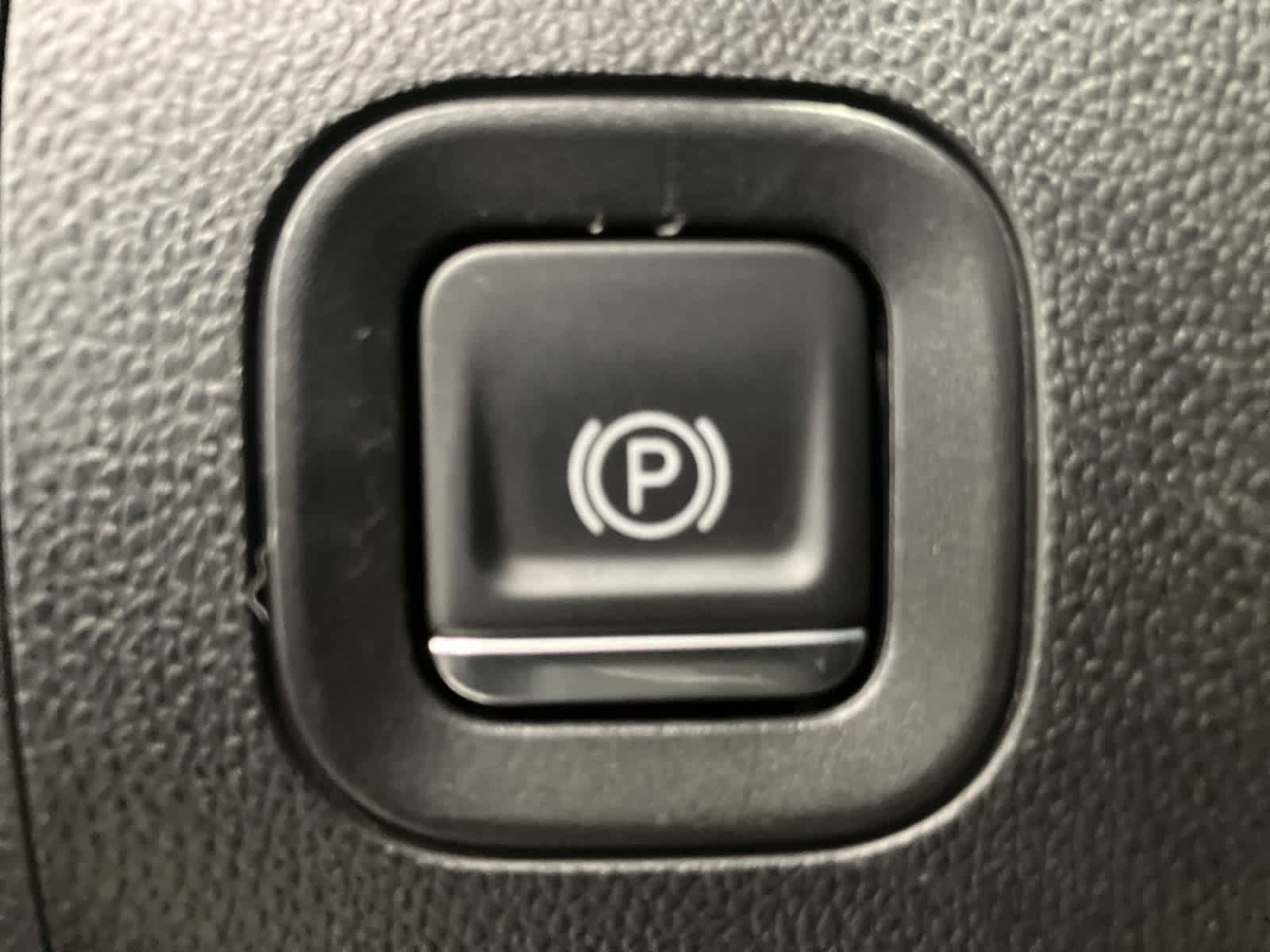 Thumbnail: 2021 Chevrolet Silverado 1500 - 14