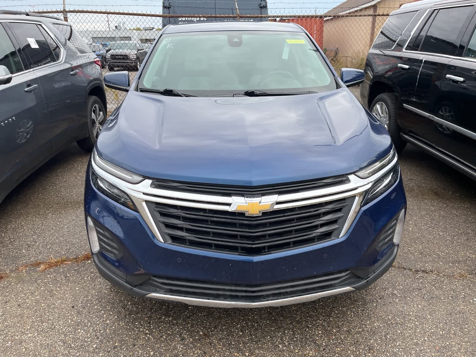 Thumbnail: 2023 Chevrolet Equinox - 21