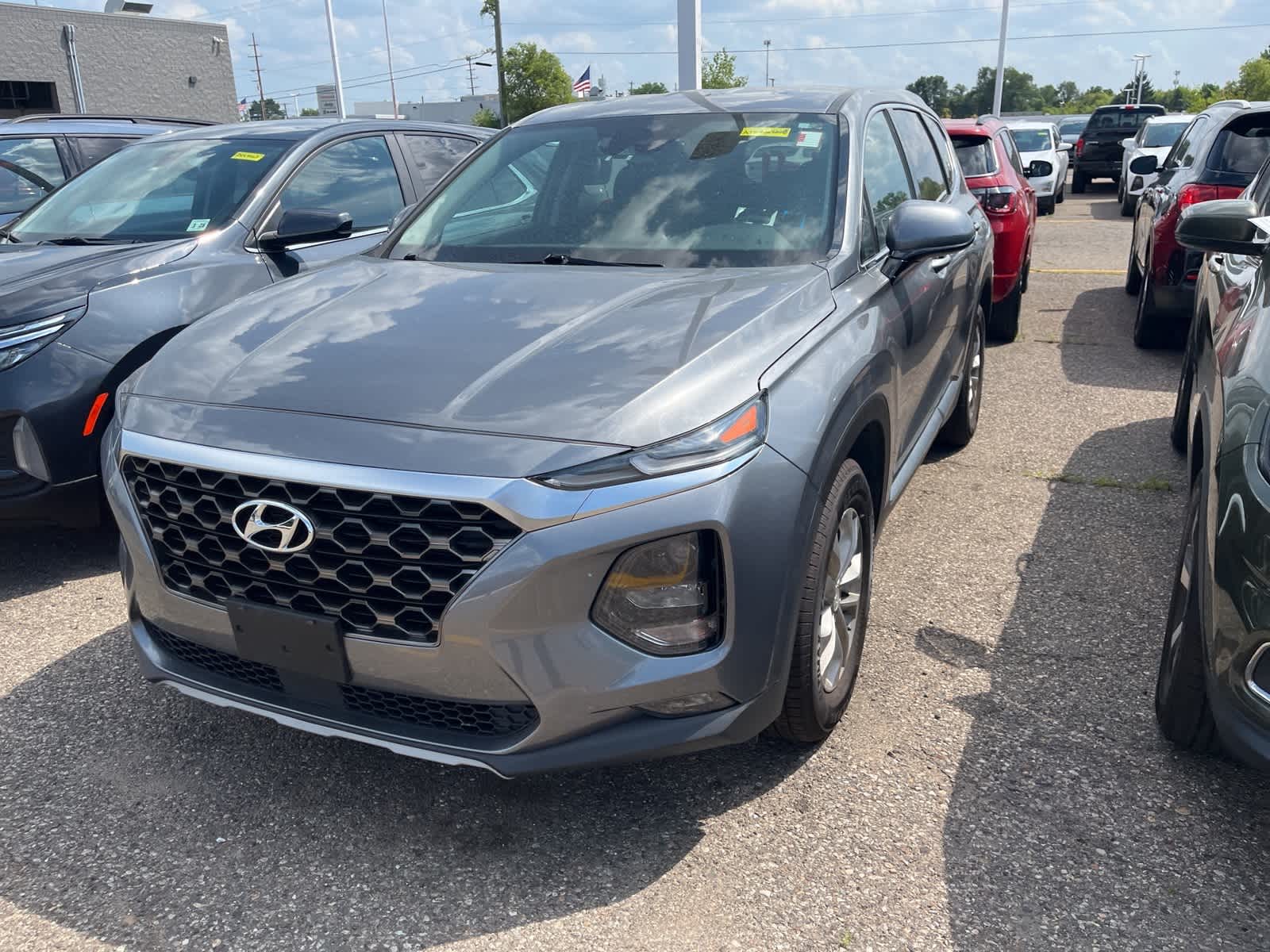 Thumbnail: 2019 Hyundai Santa Fe - 2