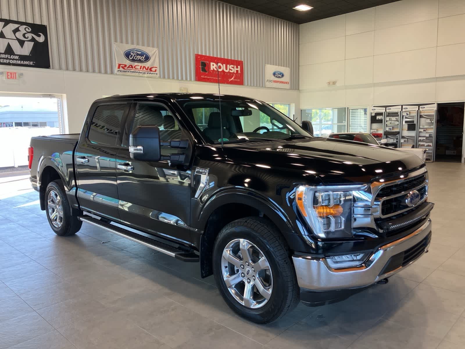 2023 Ford F-150 XLT photo 3