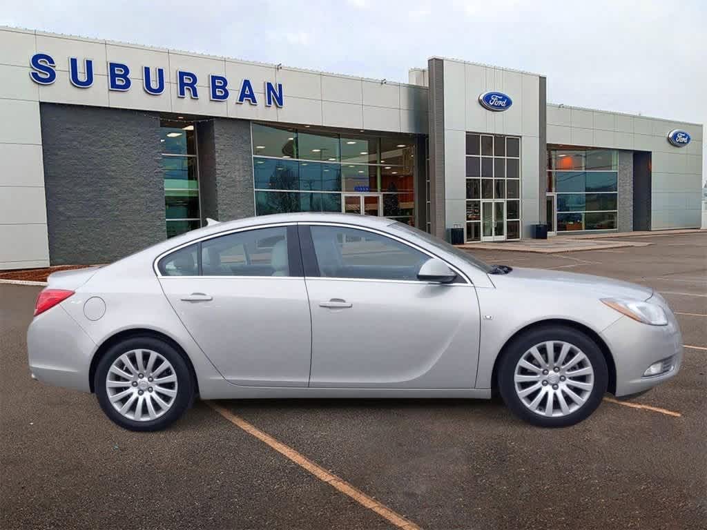 2011 Buick Regal CXL Turbo 9