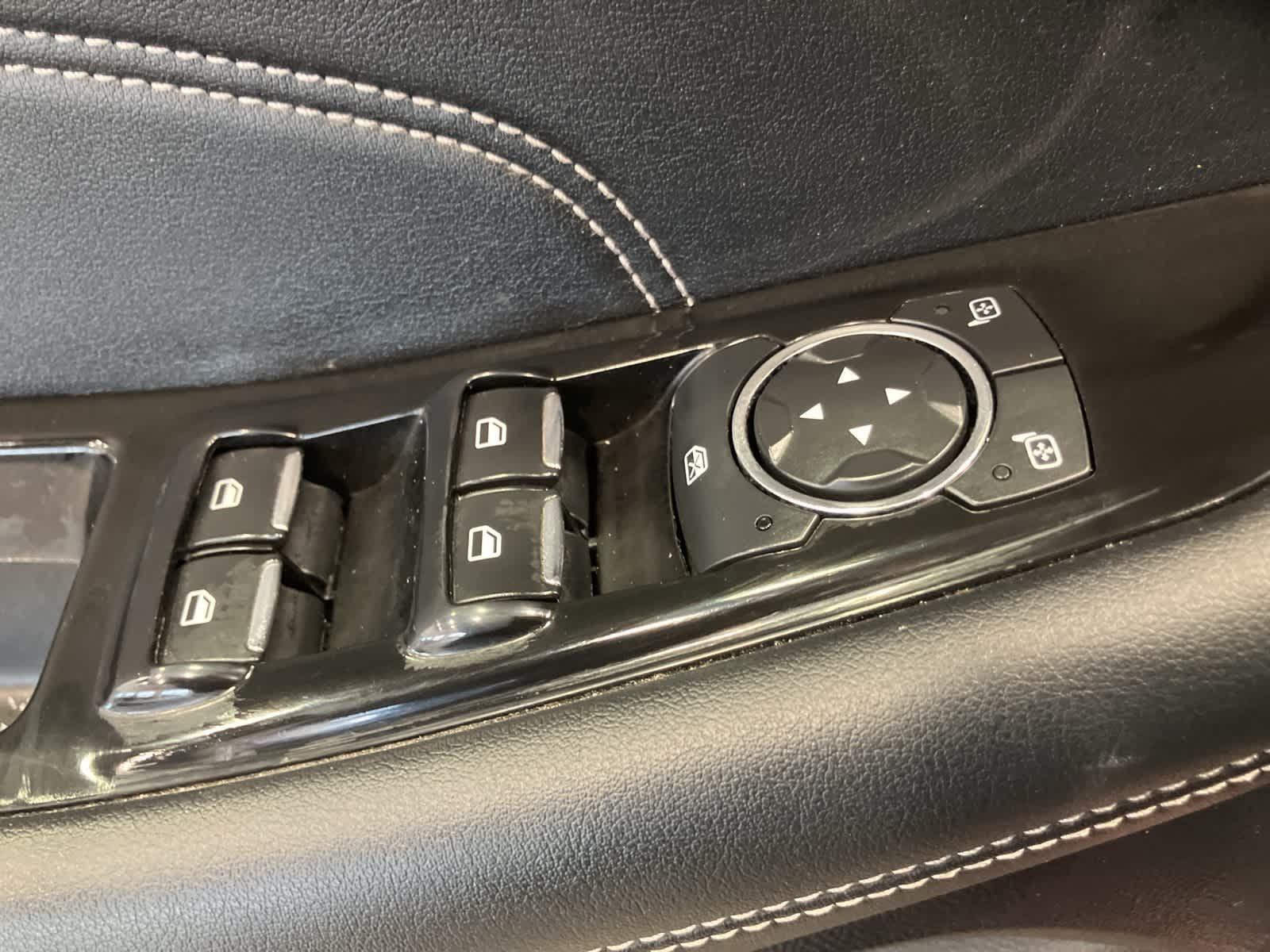 Thumbnail: 2019 Ford Edge - 13