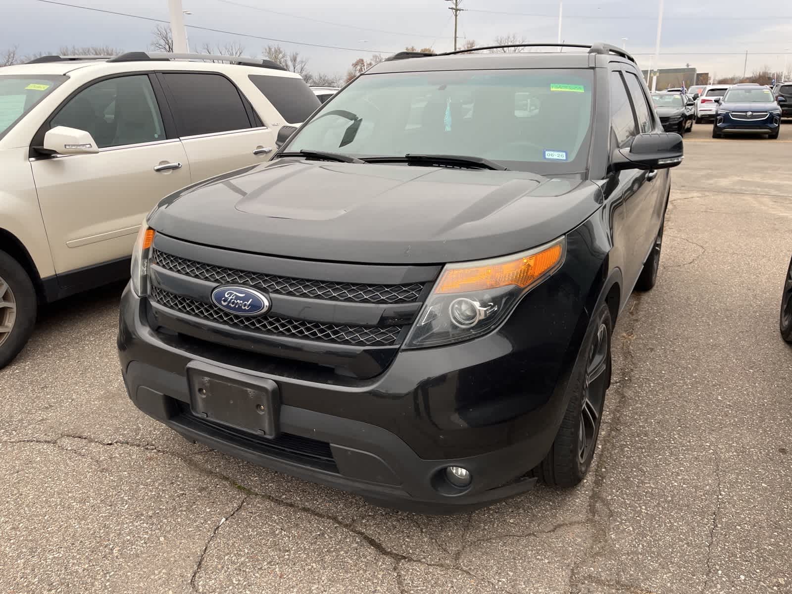Thumbnail: 2015 Ford Explorer - 4