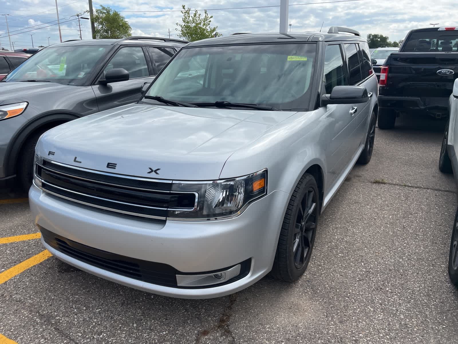 Thumbnail: 2019 Ford Flex - 2