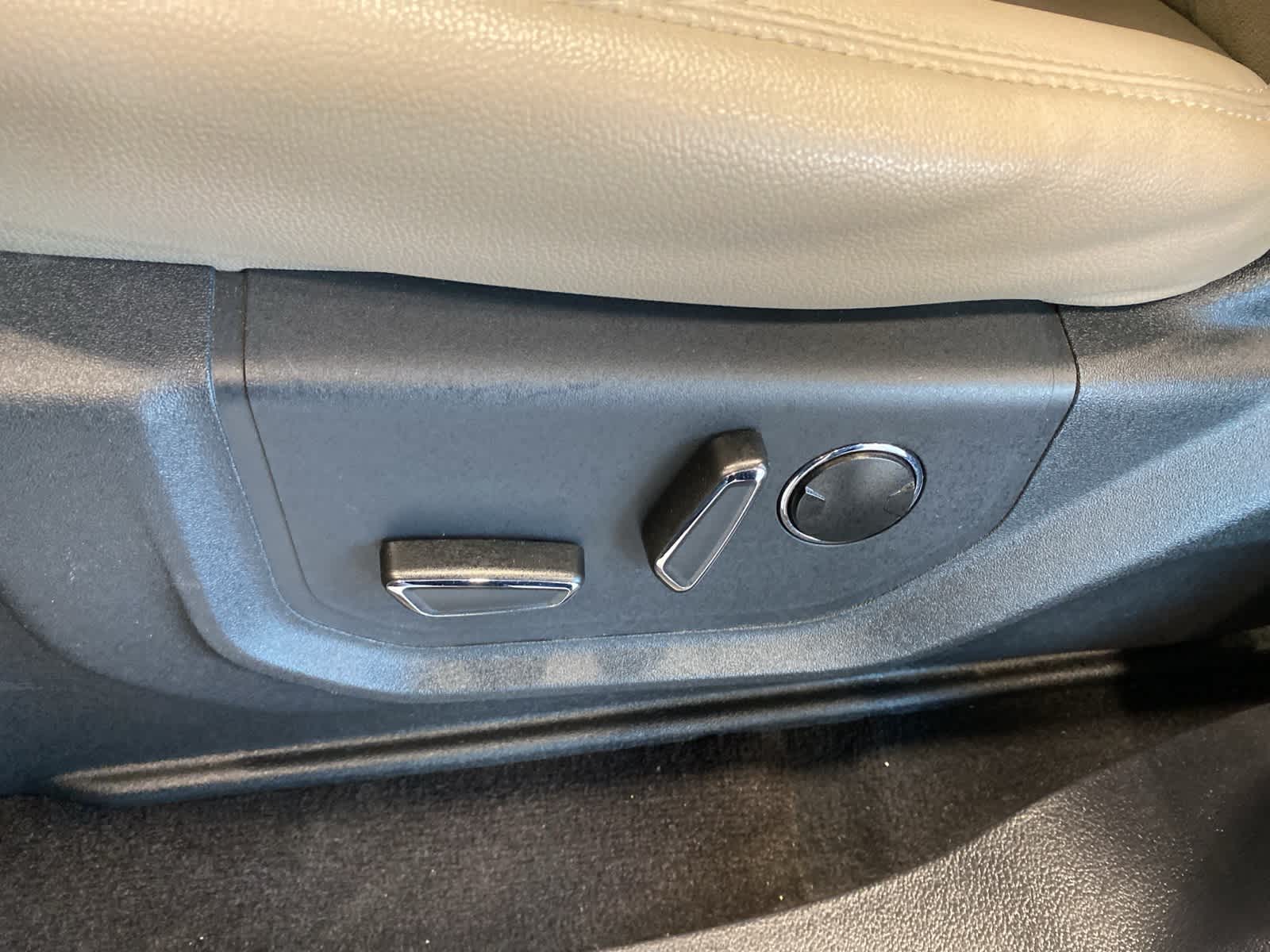 Thumbnail: 2023 Ford Expedition - 16