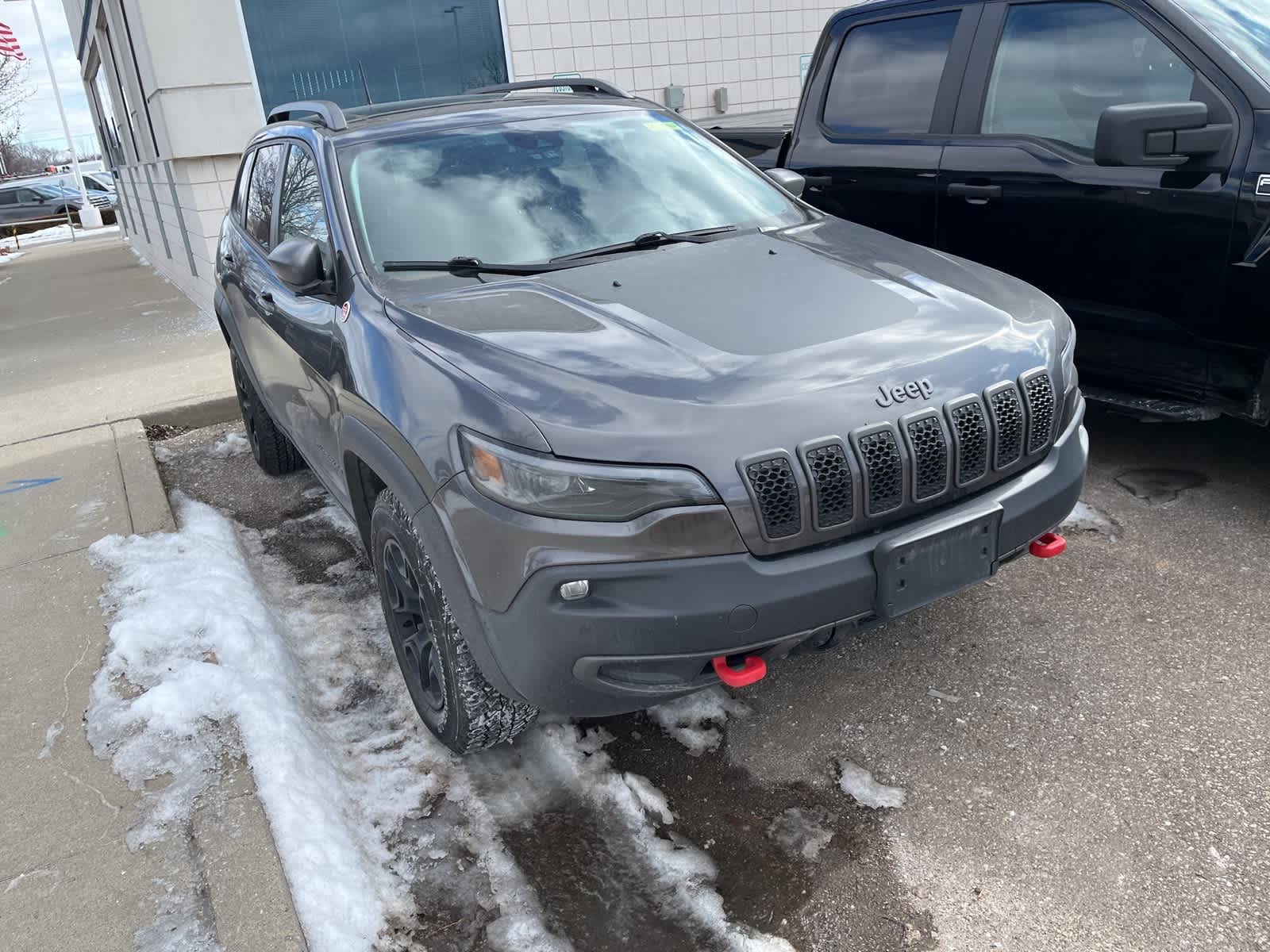 Thumbnail: 2020 Jeep Cherokee - 24
