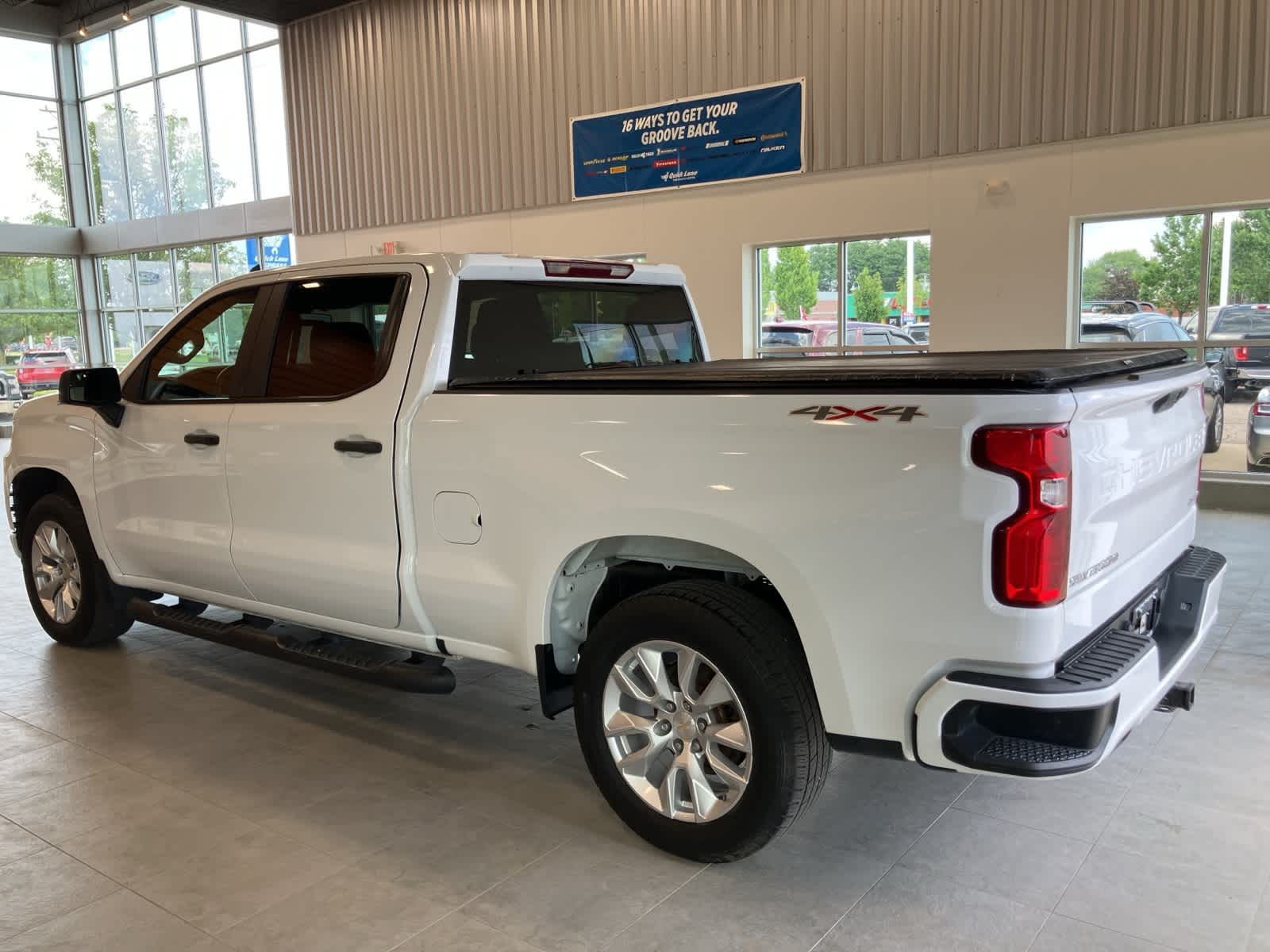 Thumbnail: 2021 Chevrolet Silverado 1500 - 7