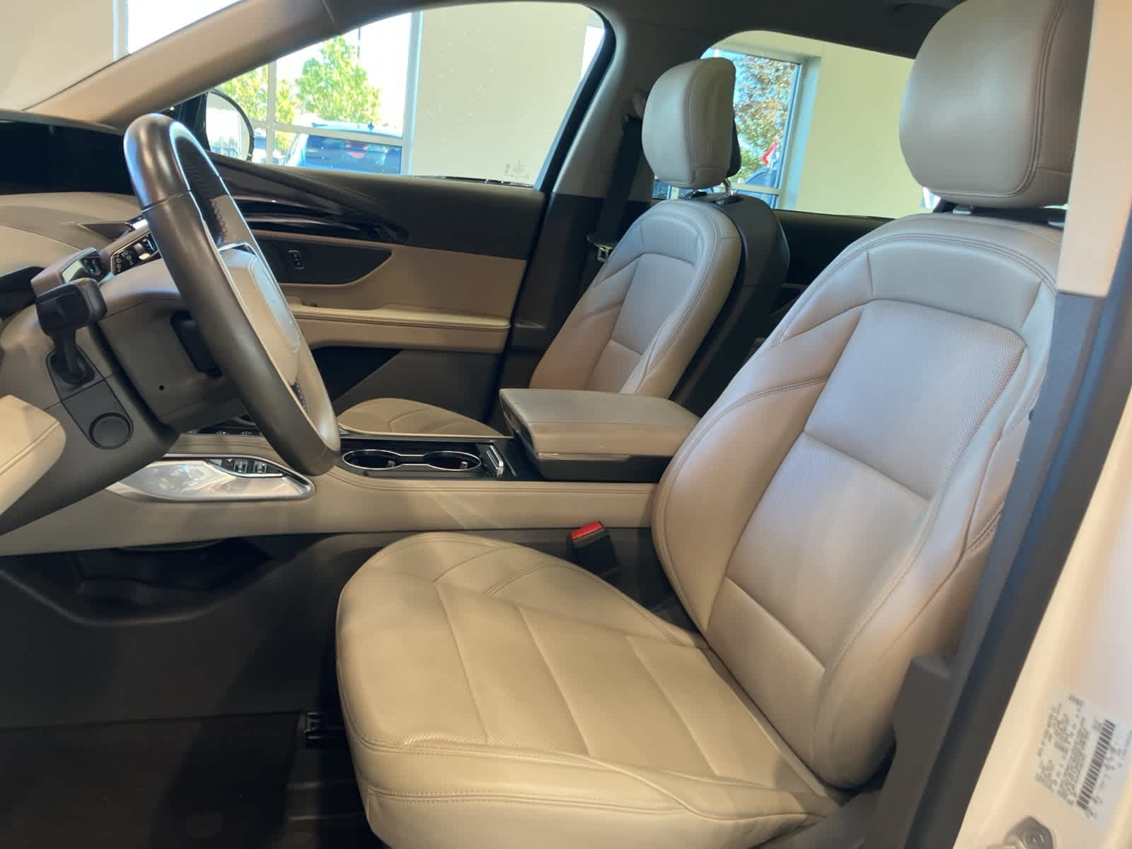 Thumbnail: 2024 Lincoln Nautilus - 13