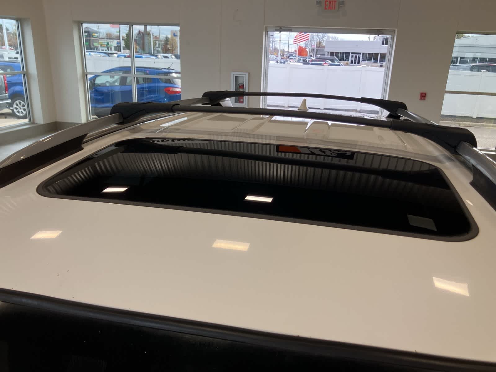 Thumbnail: 2017 Toyota RAV4 - 10