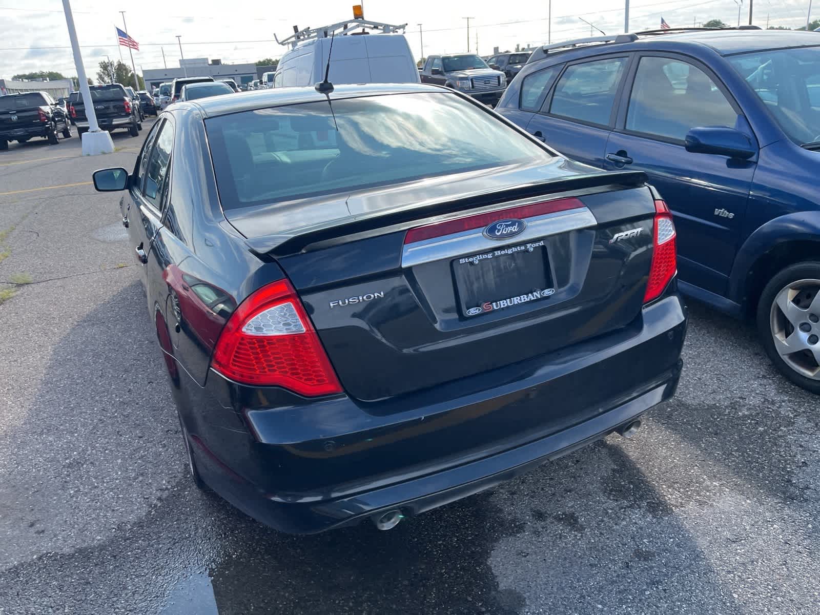 Thumbnail: 2010 Ford Fusion - 10