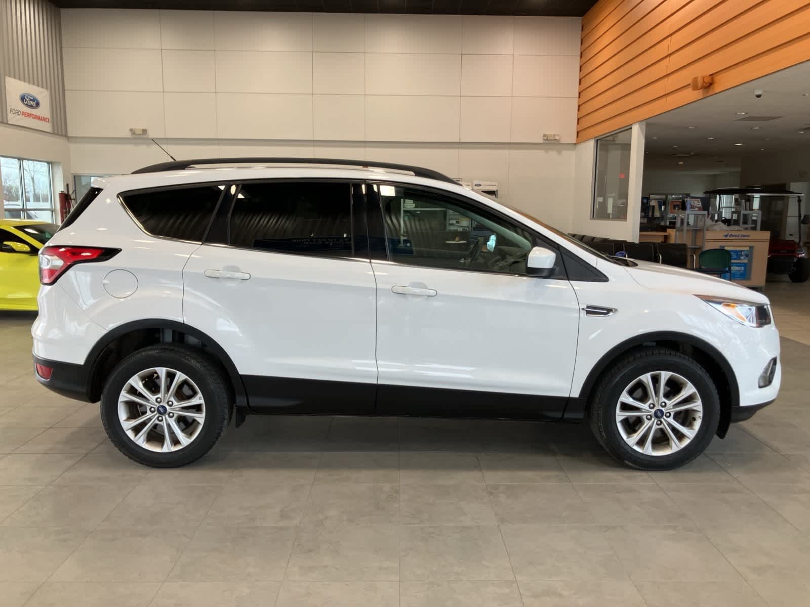 Thumbnail: 2018 Ford Escape - 4