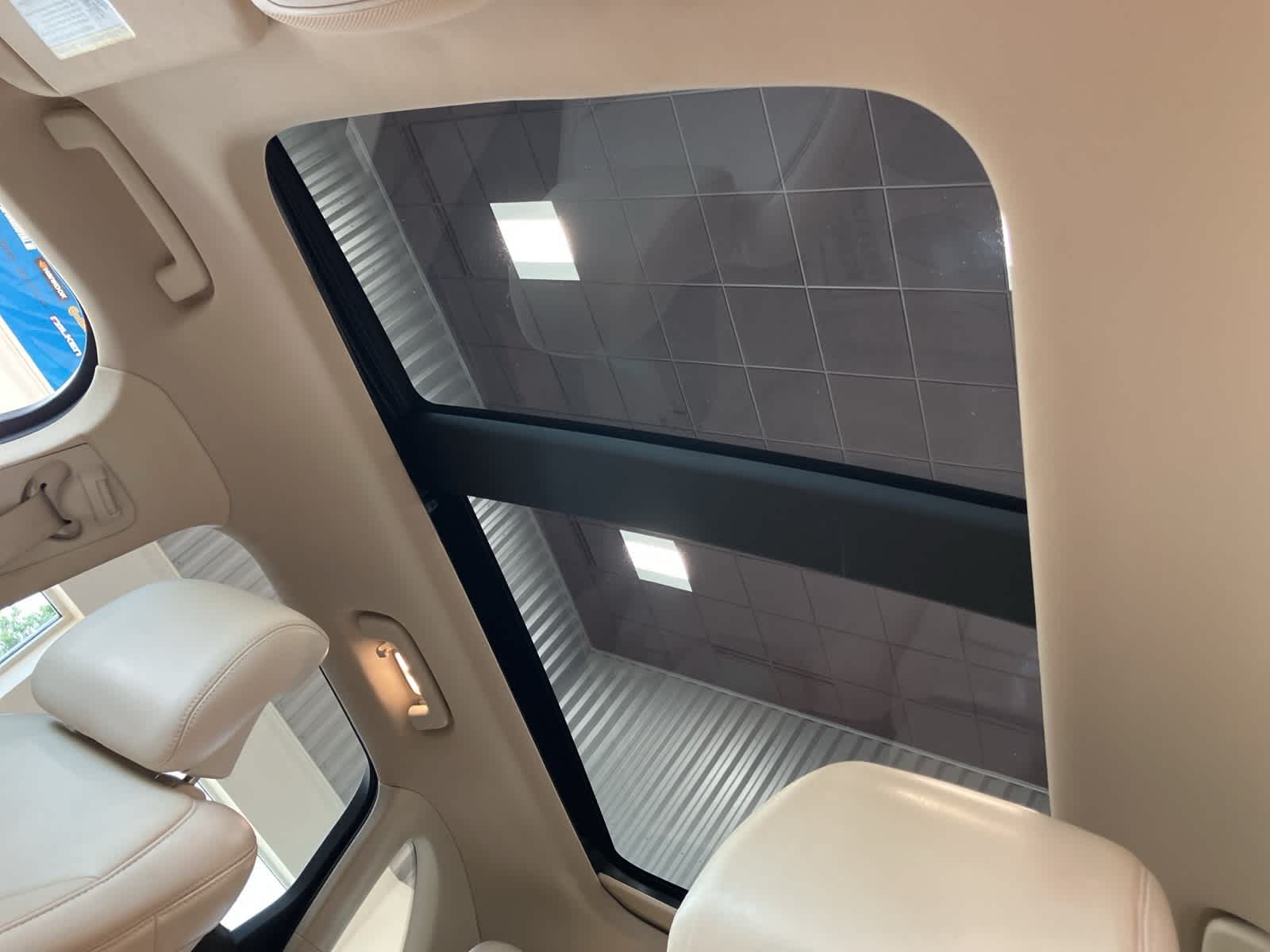 Thumbnail: 2016 Lincoln MKC - 12