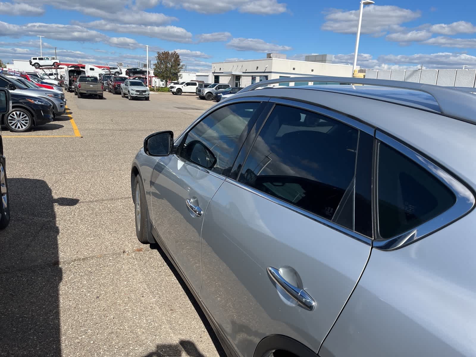 Thumbnail: 2010 INFINITI EX35 - 11