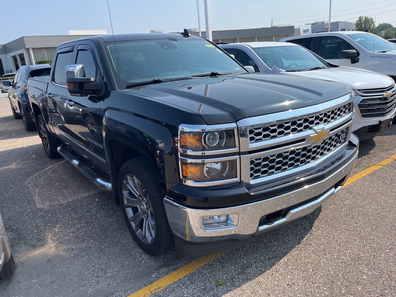 Thumbnail: 2015 Chevrolet Silverado 1500 - 19