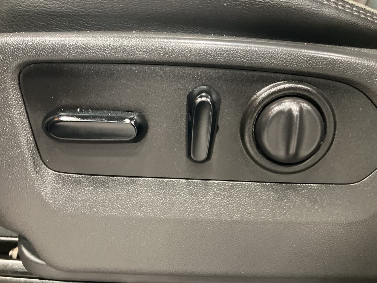 Thumbnail: 2019 Chevrolet Silverado 1500 - 11