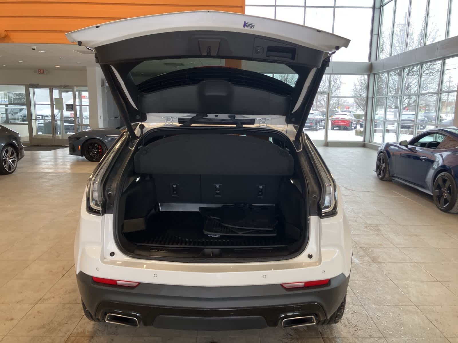 Thumbnail: 2023 Cadillac XT4 - 29