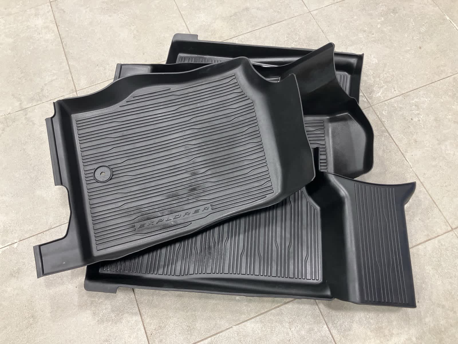 Thumbnail: 2020 Ford Explorer - 31