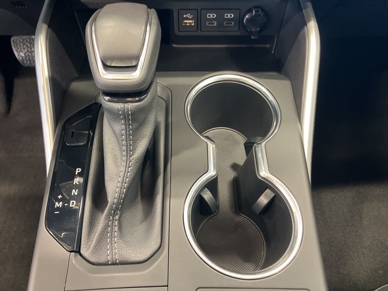 Thumbnail: 2023 Toyota Highlander - 19