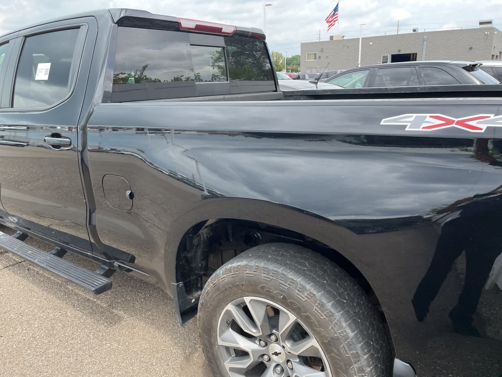 Thumbnail: 2021 Chevrolet Silverado 1500 - 9