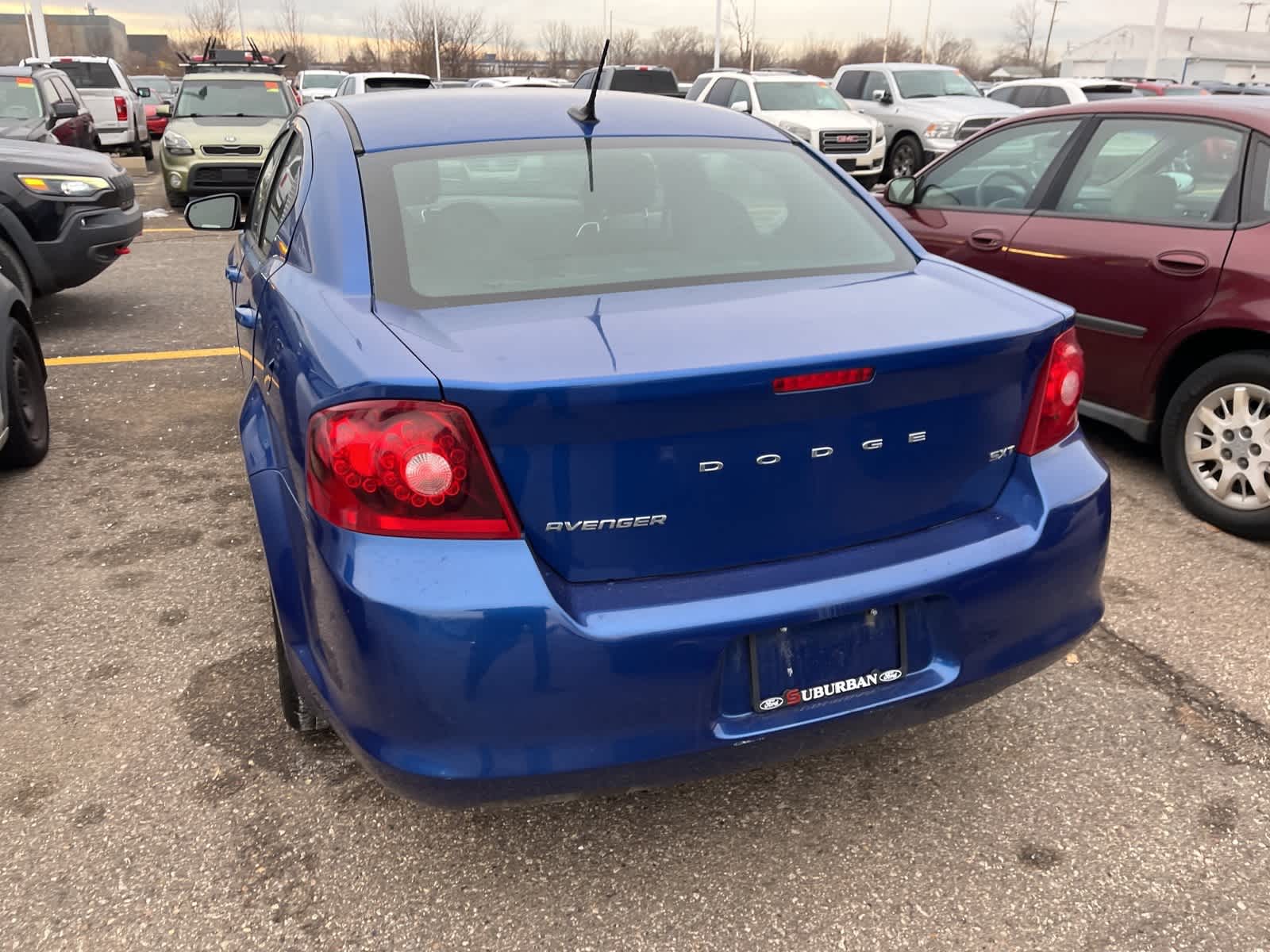 Thumbnail: 2013 Dodge Avenger - 11