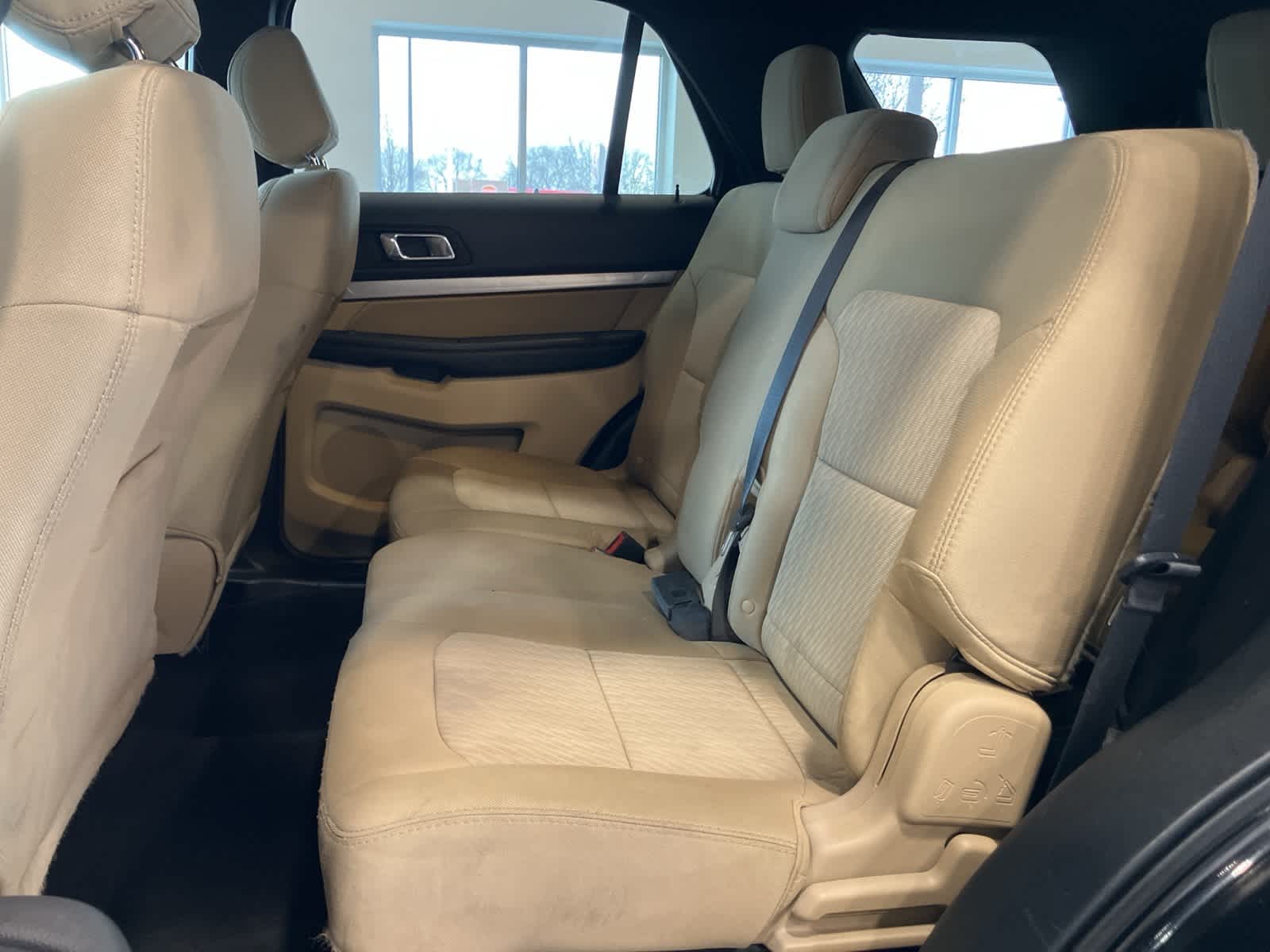 Thumbnail: 2017 Ford Explorer - 23